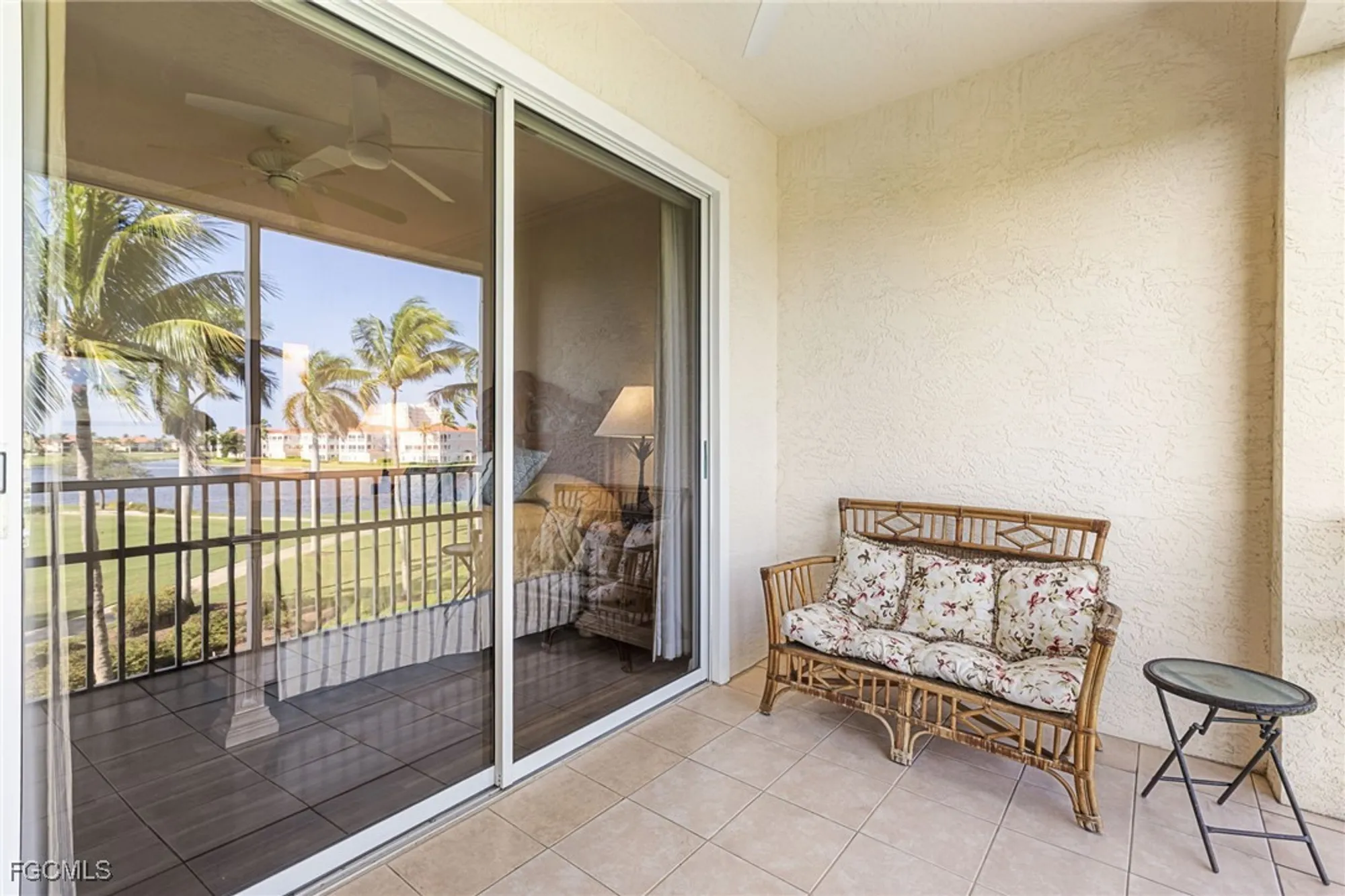 Property Slideshow image 22 of 50 | 11110 harbour yacht ct 33b, Fort Myers, FL, 33908