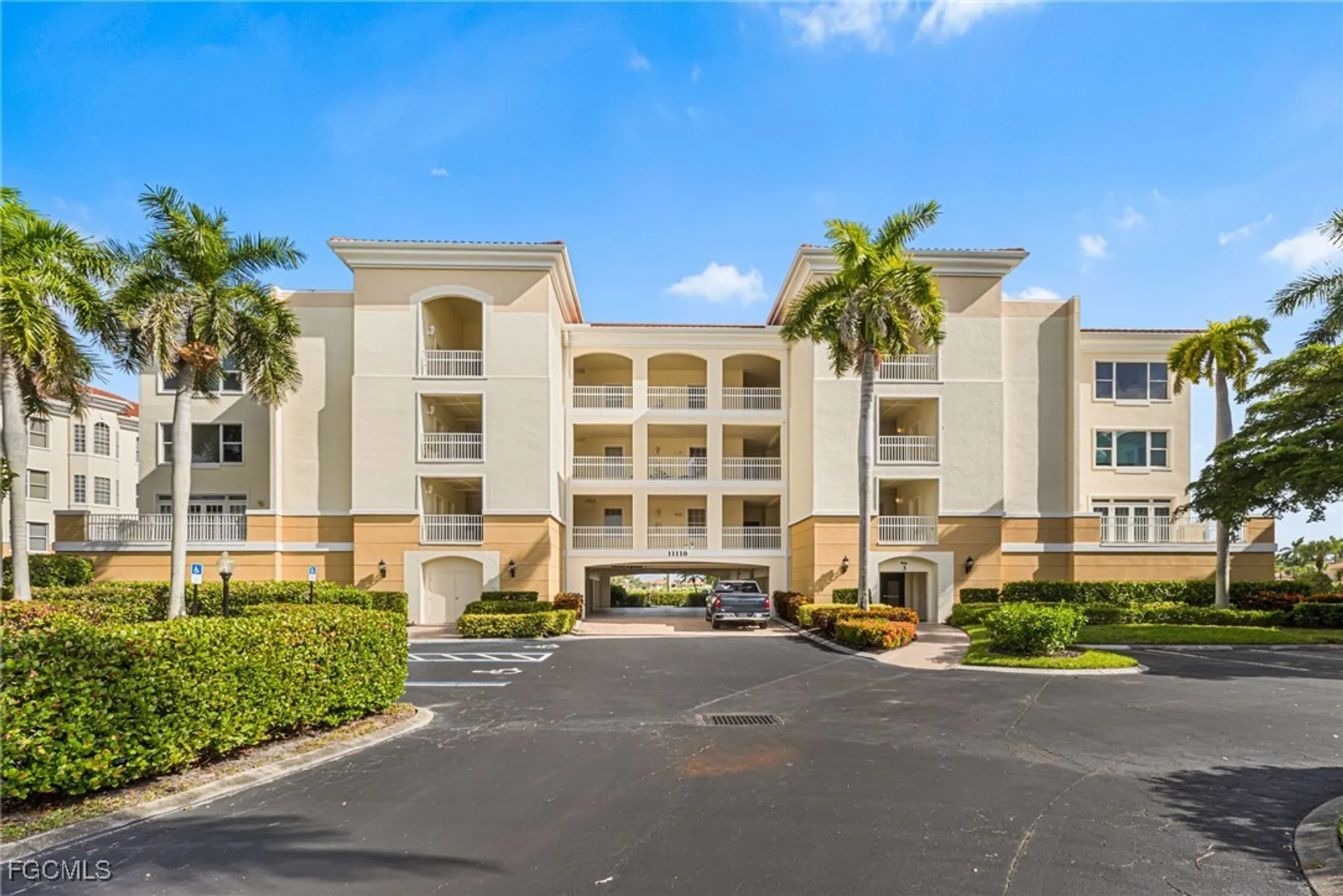 Property Slideshow image 34 of 50 | 11110 harbour yacht ct 33b, Fort Myers, FL, 33908