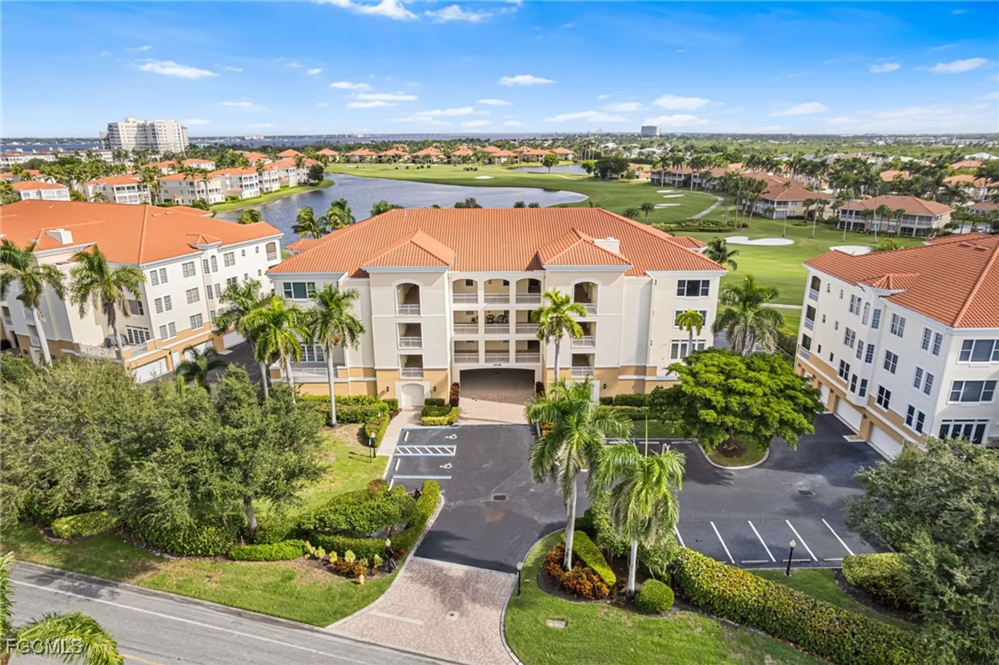 Property Slideshow image 36 of 50 | 11110 harbour yacht ct 33b, Fort Myers, FL, 33908