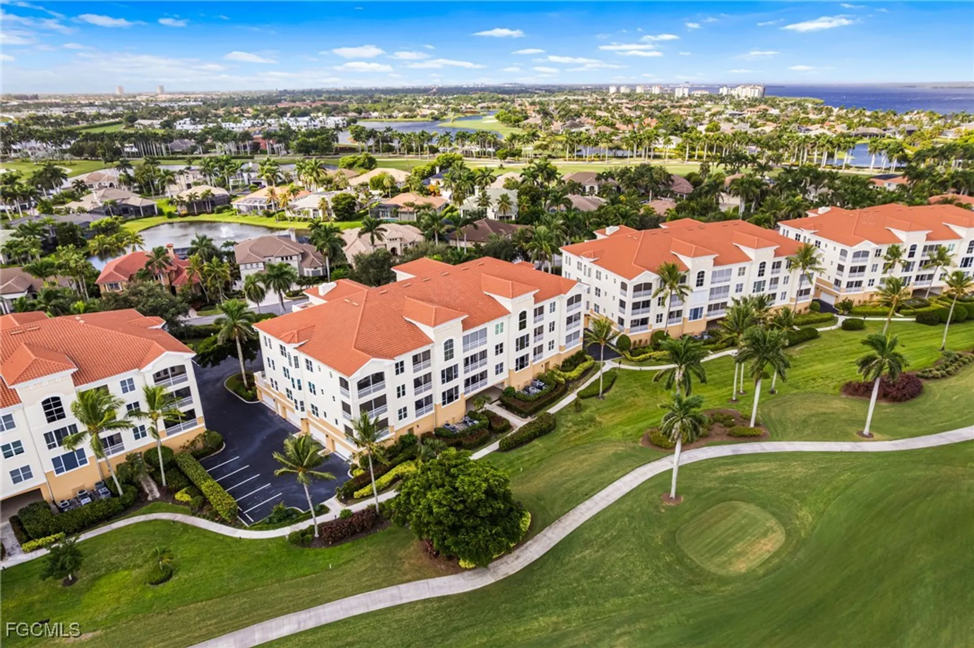 Property Slideshow image 37 of 50 | 11110 harbour yacht ct 33b, Fort Myers, FL, 33908