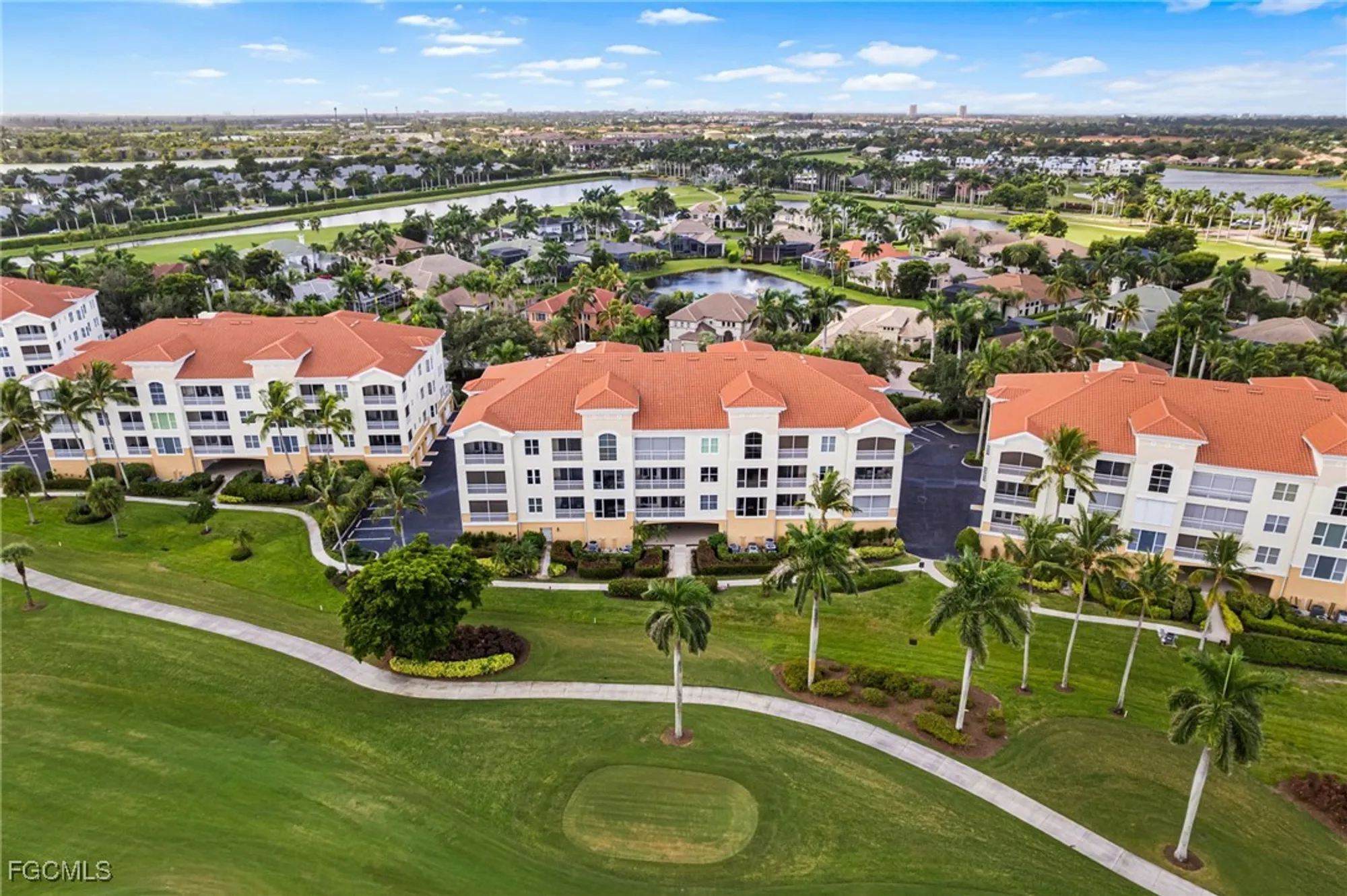 Property Slideshow image 38 of 50 | 11110 harbour yacht ct 33b, Fort Myers, FL, 33908