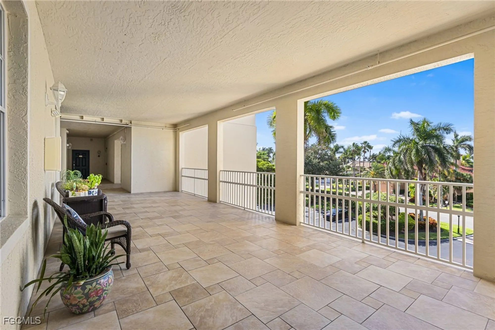 Property Slideshow image 30 of 50 | 11110 harbour yacht ct 33b, Fort Myers, FL, 33908