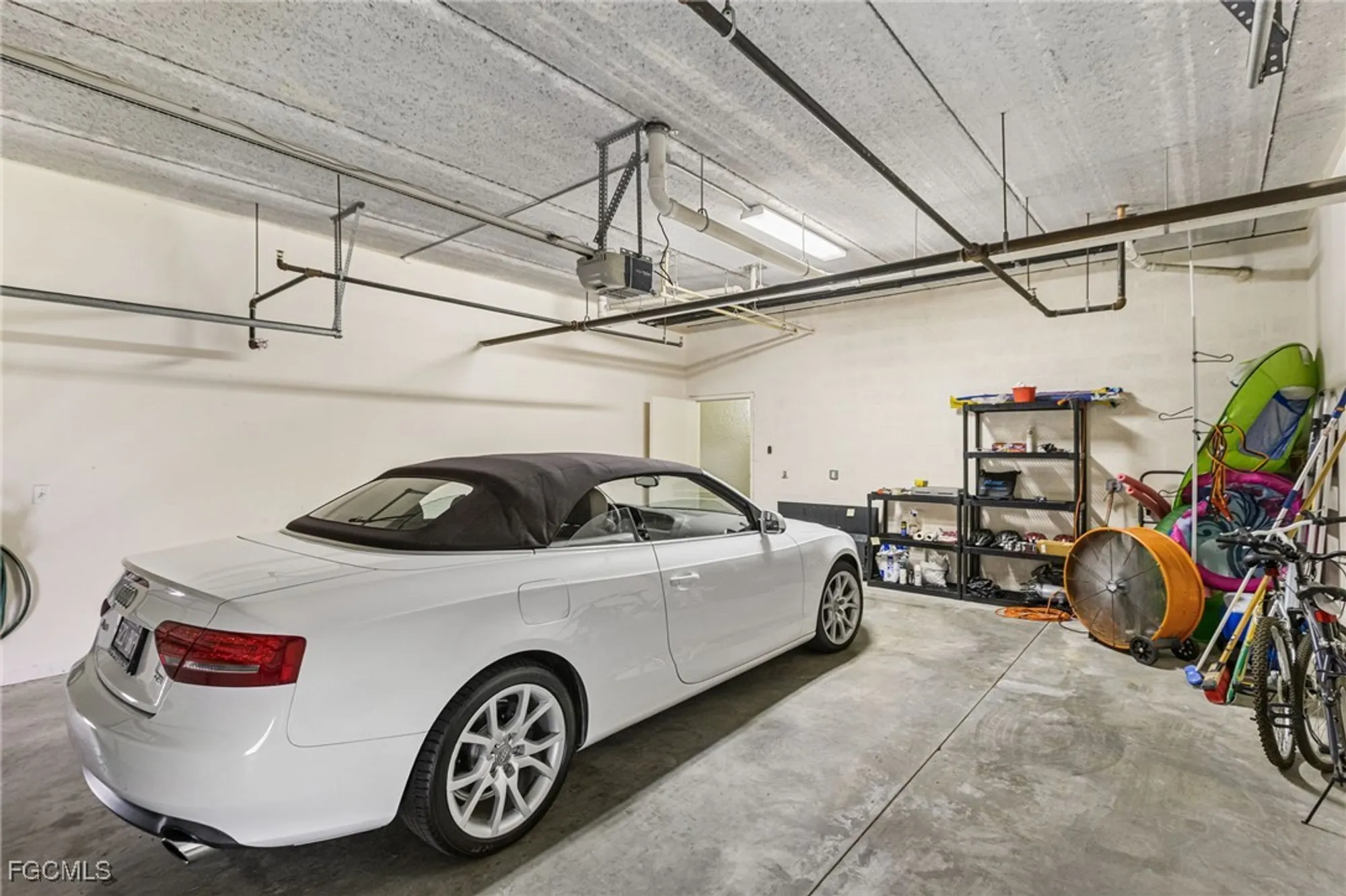 Property Slideshow image 32 of 50 | 11110 harbour yacht ct 33b, Fort Myers, FL, 33908