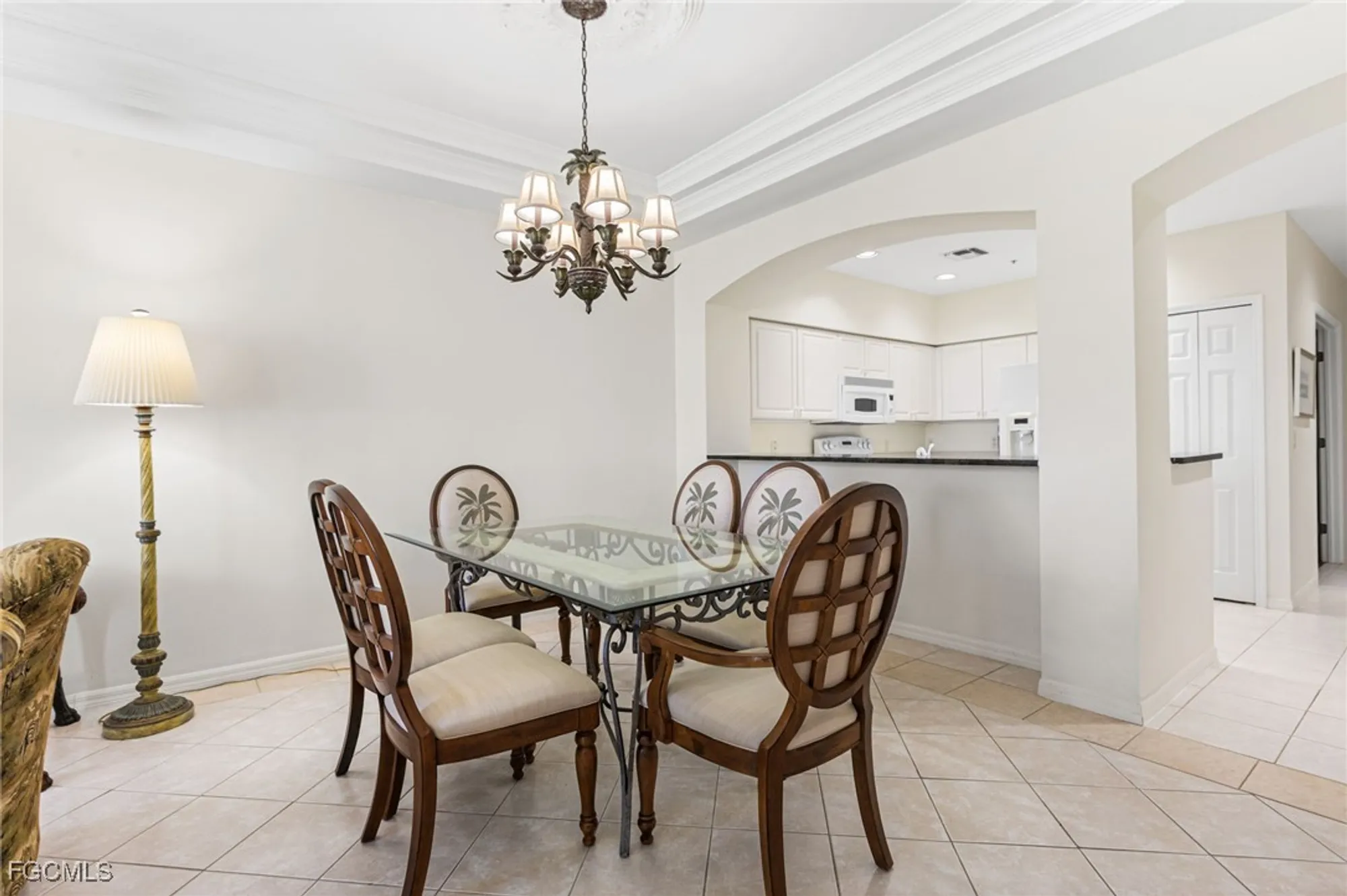 Property Slideshow image 9 of 50 | 11110 harbour yacht ct 33b, Fort Myers, FL, 33908