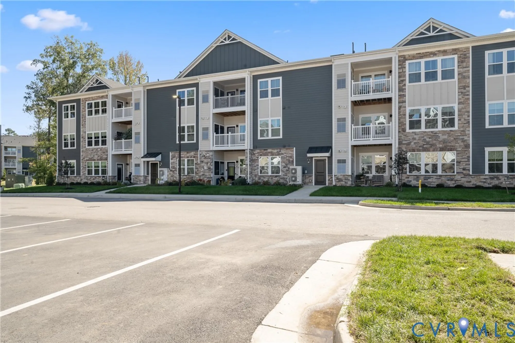 Property Slideshow image 1 of 36 | 6601 citory way unit 304, Moseley, VA, 23120