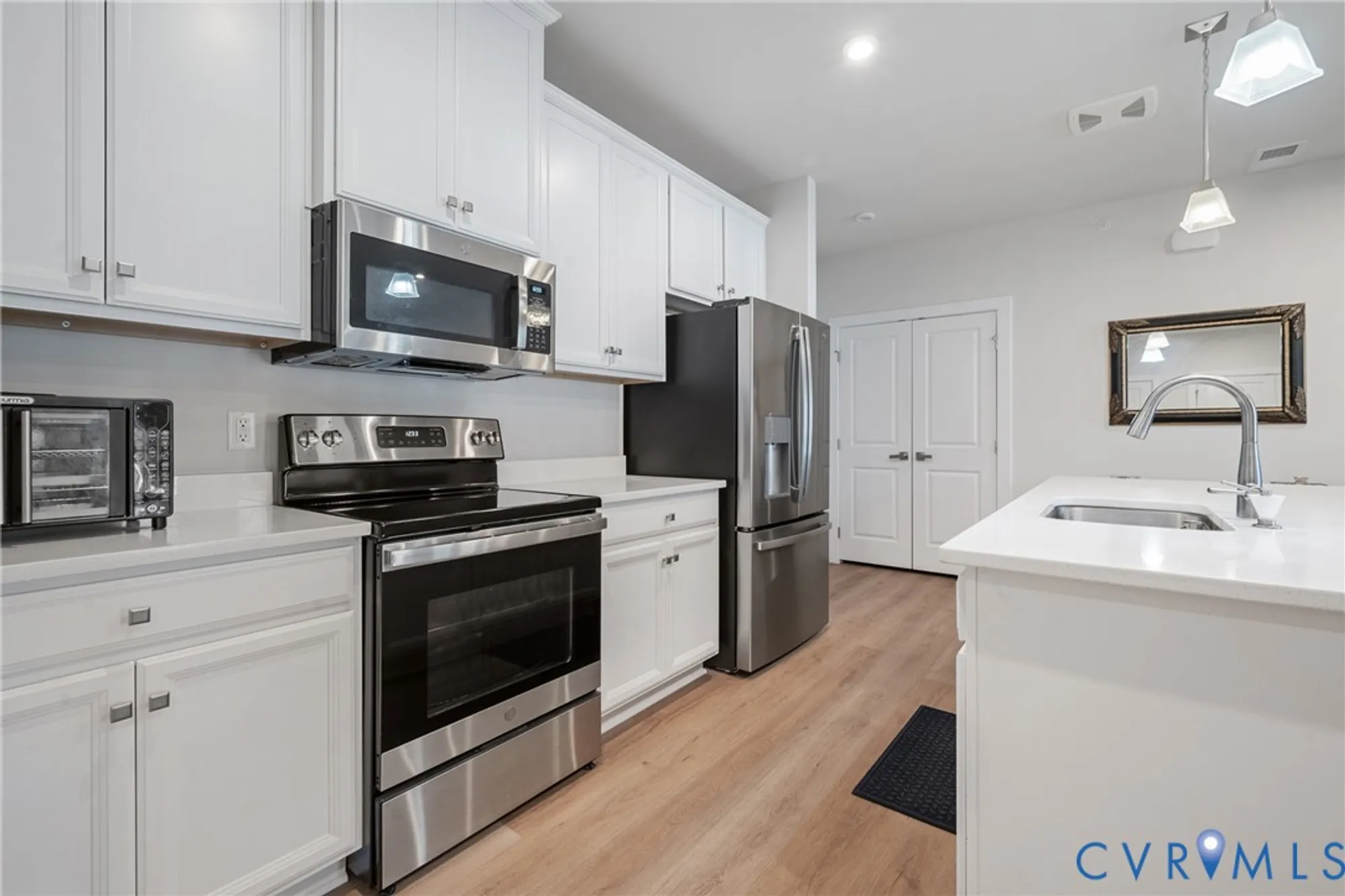 Property Slideshow image 4 of 36 | 6601 citory way unit 304, Moseley, VA, 23120