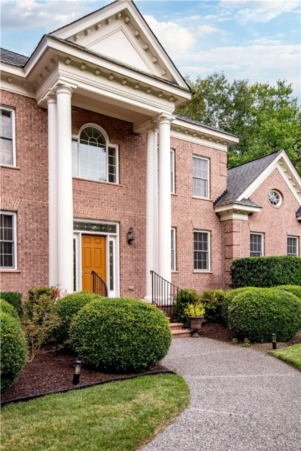 Property Slideshow image 5 of 48 | 2081 harpers mill, Williamsburg, VA, 23185
