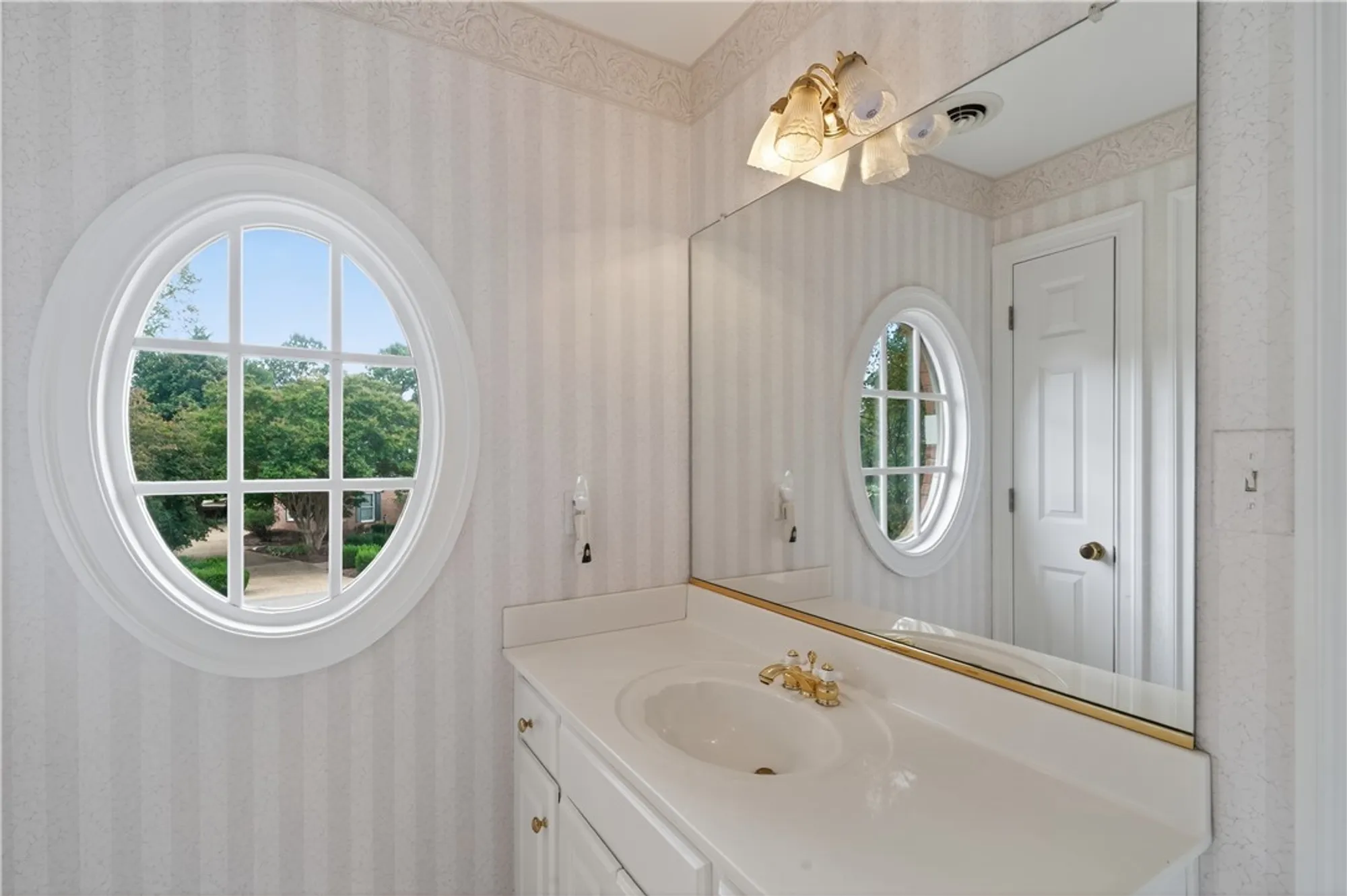 Property Slideshow image 29 of 49 | 116 greens way, Williamsburg, VA, 23185