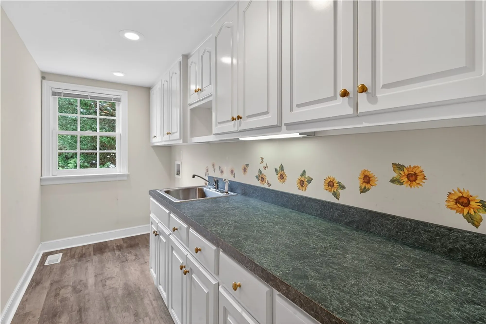 Property Slideshow image 4 of 49 | 116 greens way, Williamsburg, VA, 23185