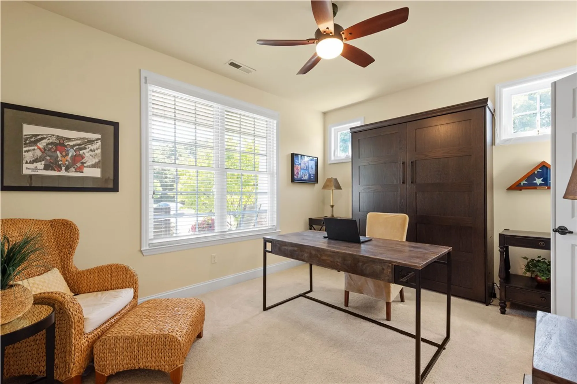 Property Slideshow image 6 of 49 | 158 summer seat ln, Pittsburgh, PA, 15237