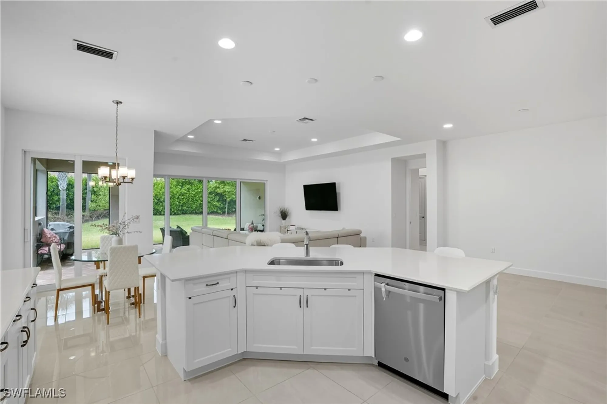 Property Slideshow image 16 of 36 | 28604 moraga ln, Bonita Springs, FL, 34135