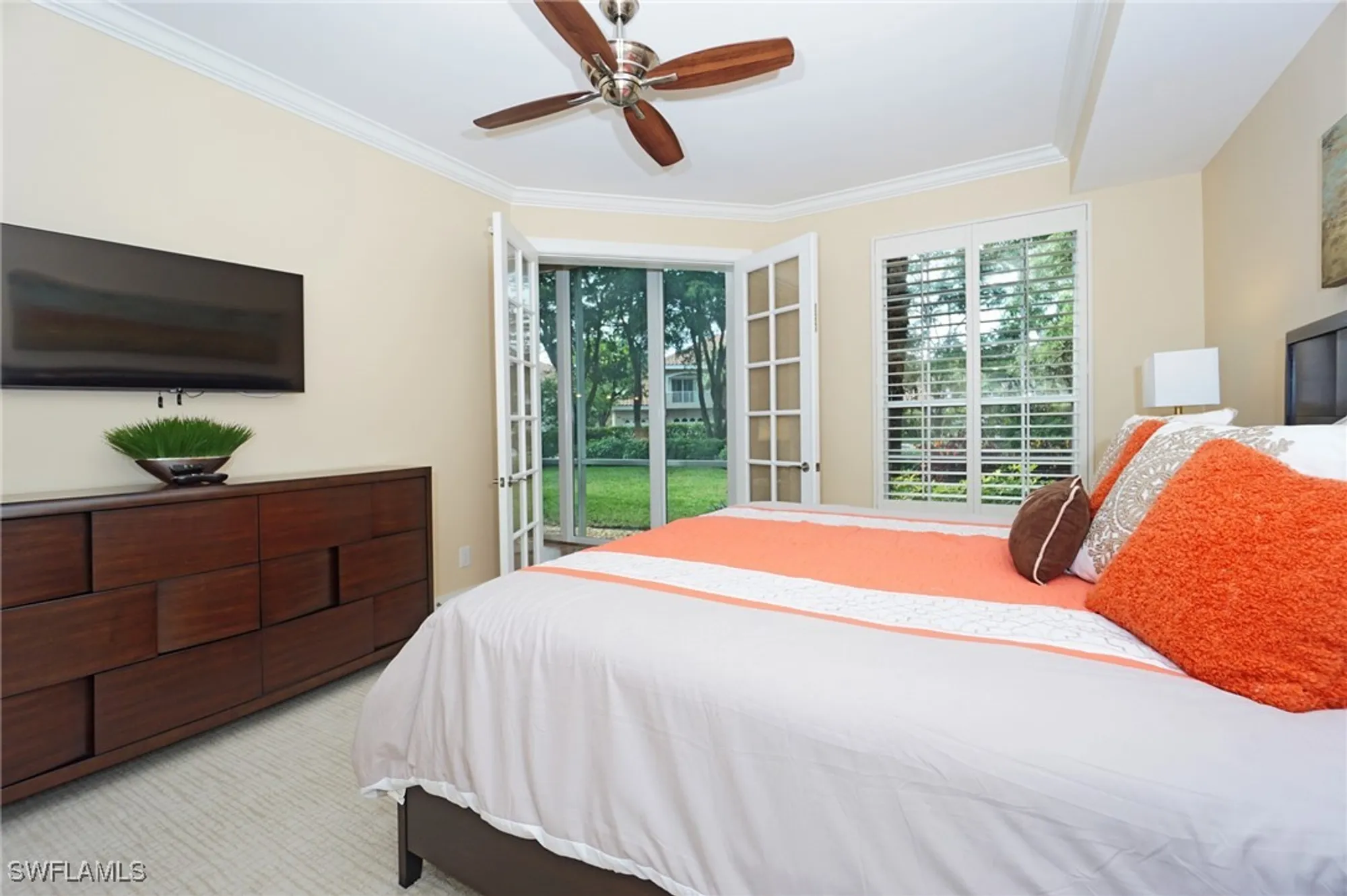 Property Slideshow image 17 of 29 | 8472 abbington cir 2011, Naples, FL, 34108