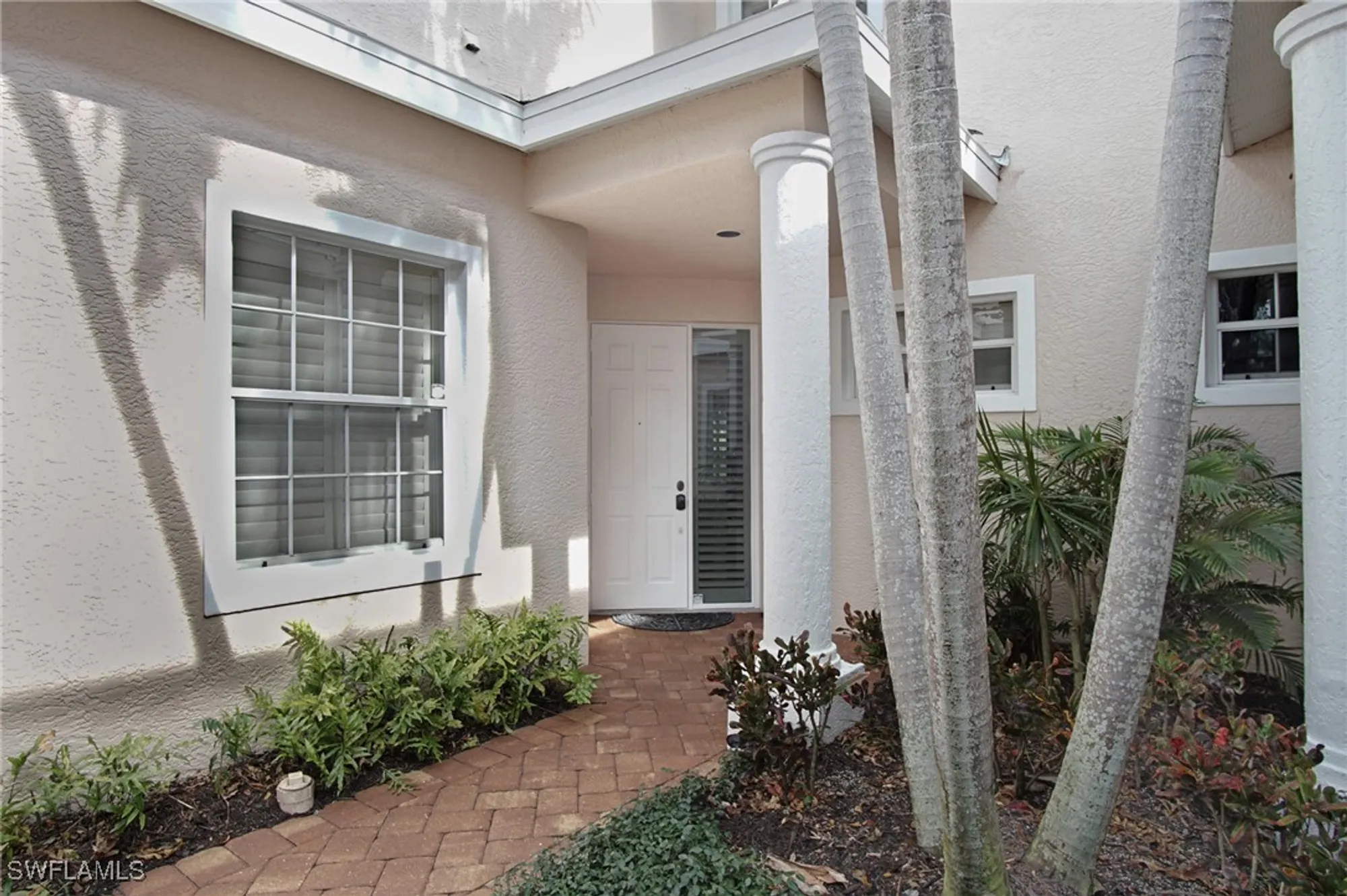 Property Slideshow image 24 of 29 | 8472 abbington cir 2011, Naples, FL, 34108