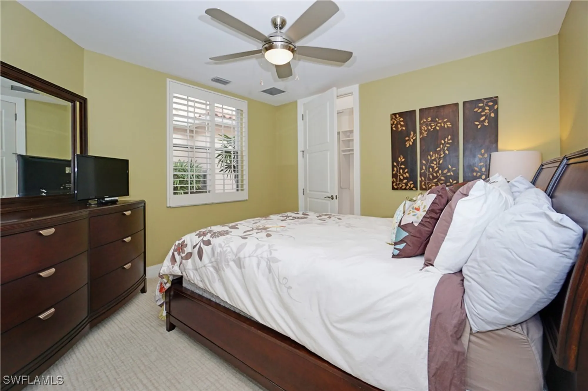 Property Slideshow image 20 of 29 | 8472 abbington cir 2011, Naples, FL, 34108