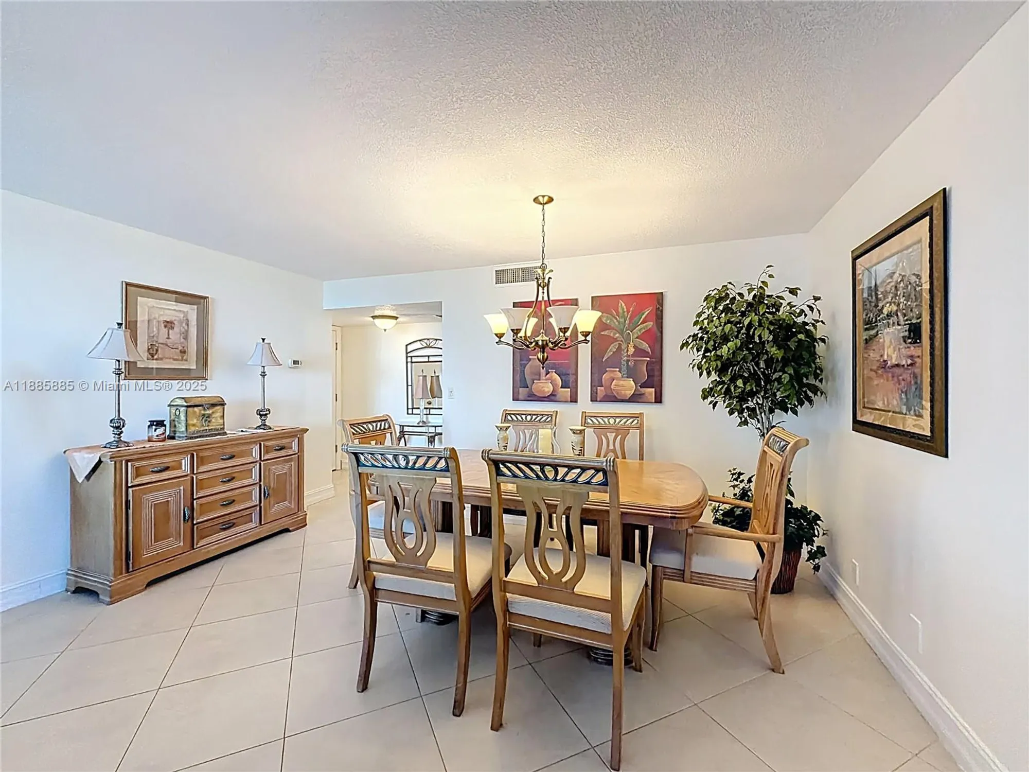 Property Slideshow image 18 of 39 | 1890 s ocean dr apt 504, Hallandale Beach, FL, 33009