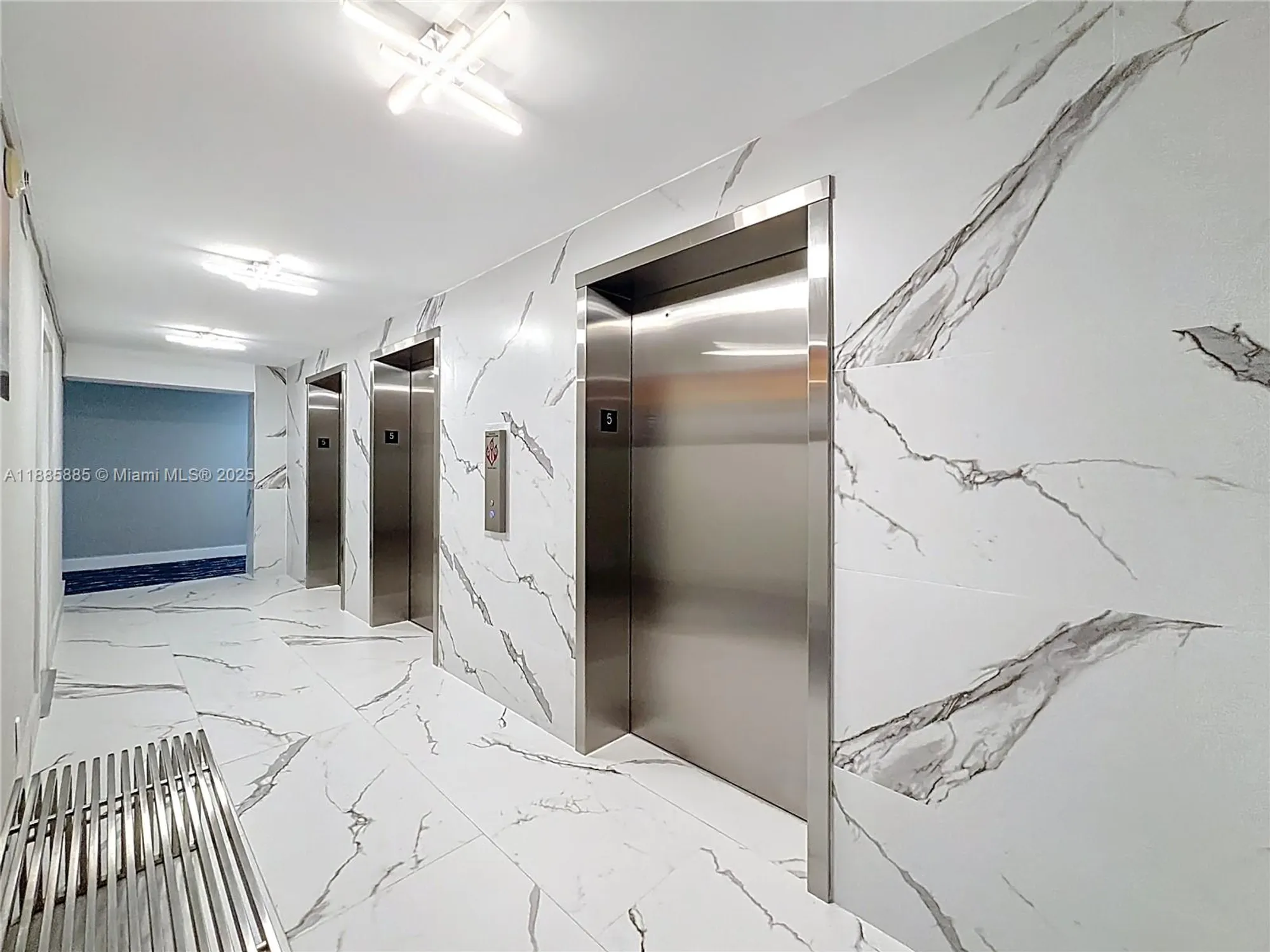 Property Slideshow image 13 of 39 | 1890 s ocean dr apt 504, Hallandale Beach, FL, 33009