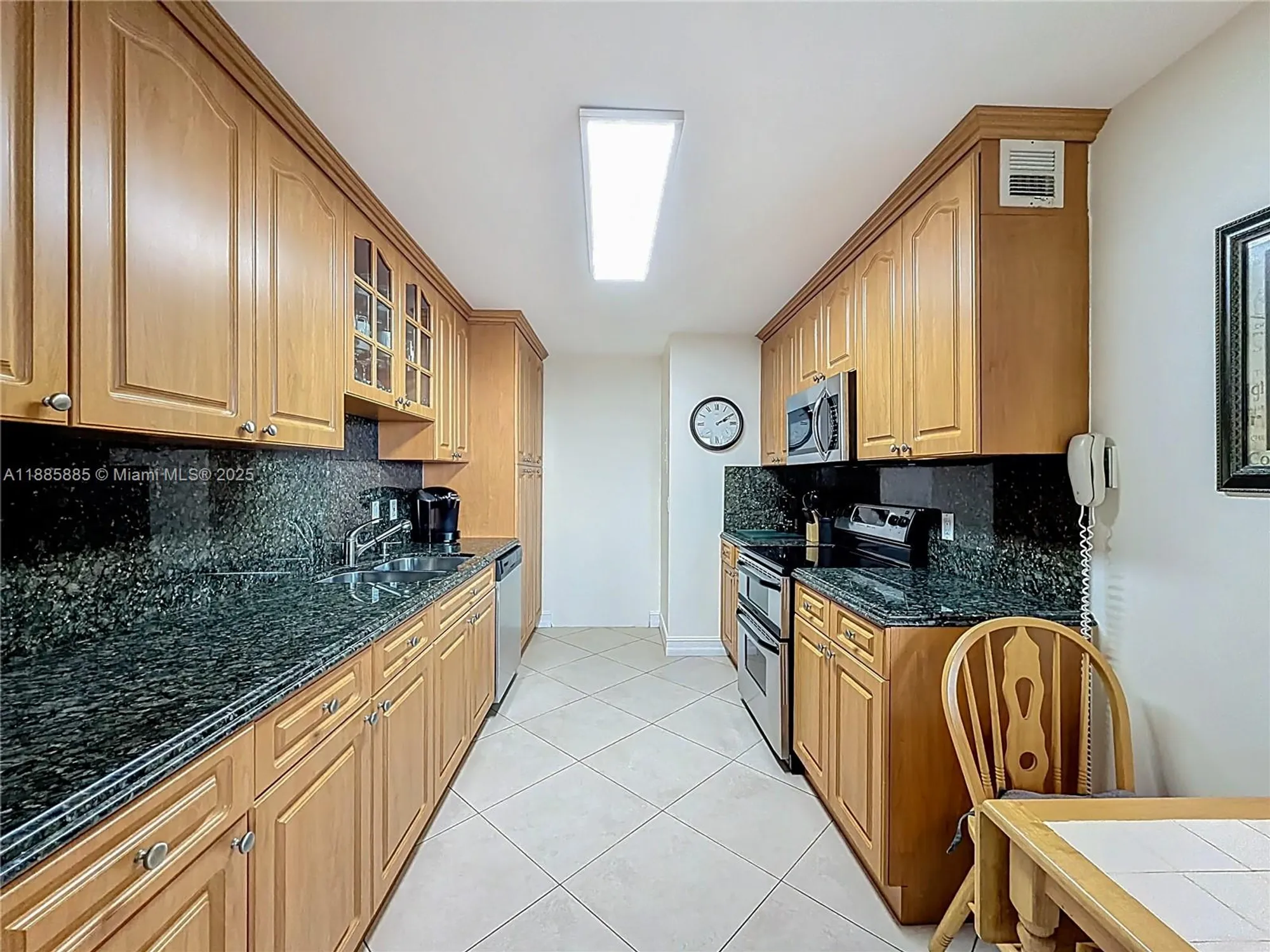 Property Slideshow image 26 of 39 | 1890 s ocean dr apt 504, Hallandale Beach, FL, 33009