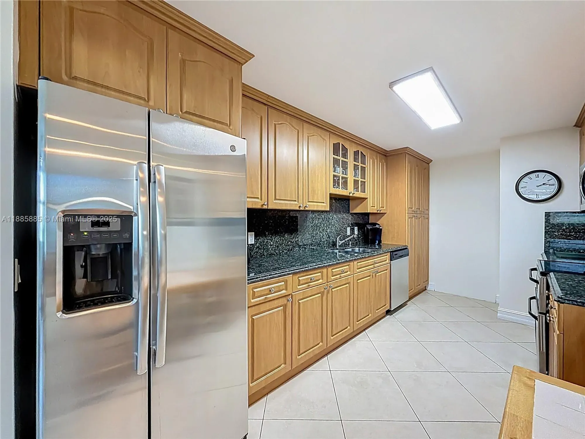 Property Slideshow image 28 of 39 | 1890 s ocean dr apt 504, Hallandale Beach, FL, 33009