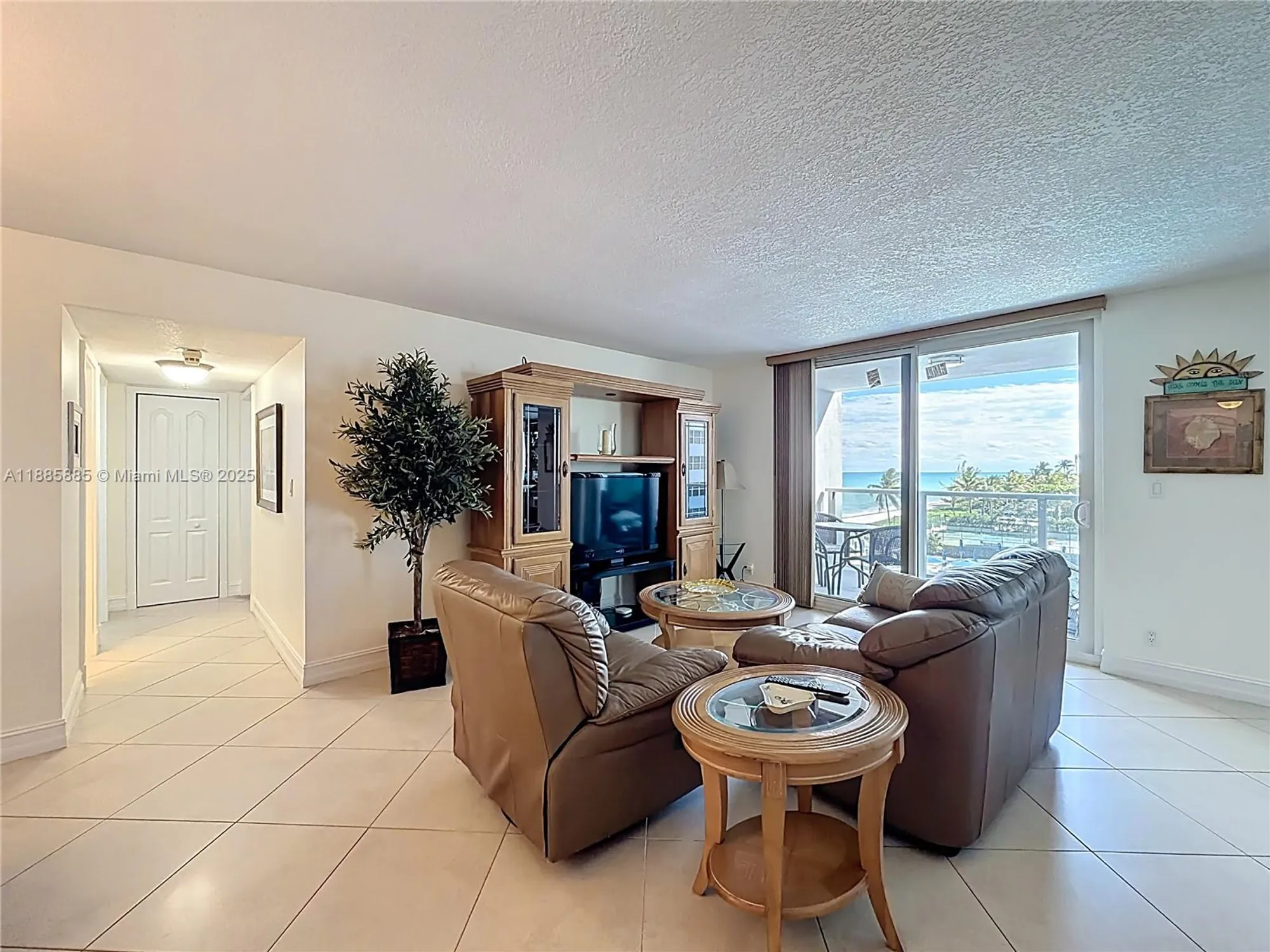 Property Slideshow image 21 of 39 | 1890 s ocean dr apt 504, Hallandale Beach, FL, 33009
