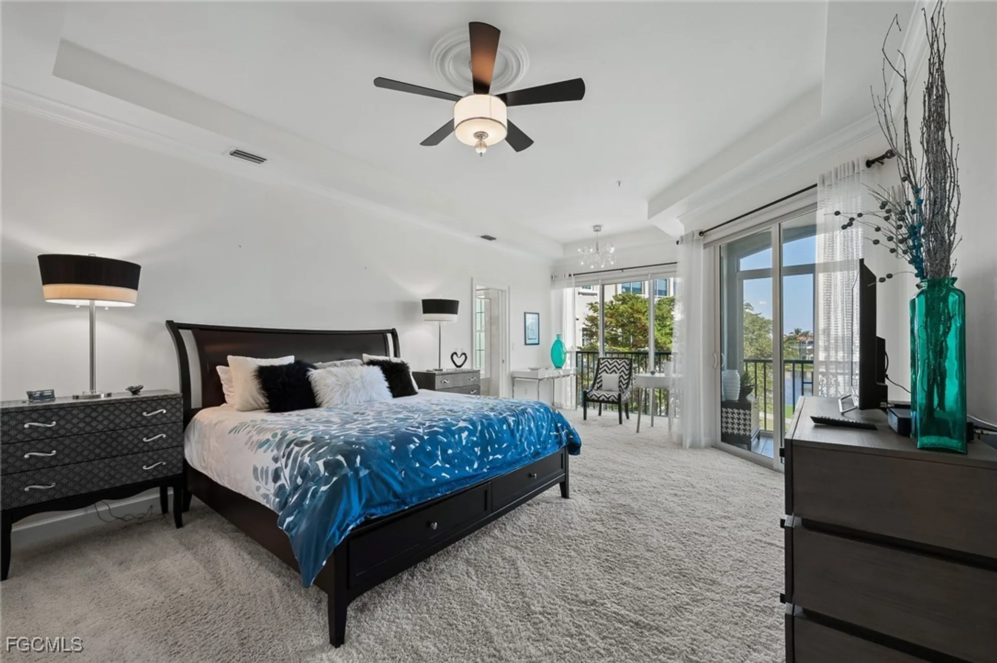 Property Slideshow image 19 of 44 | 11160 harbour yacht ct b, Fort Myers, FL, 33908
