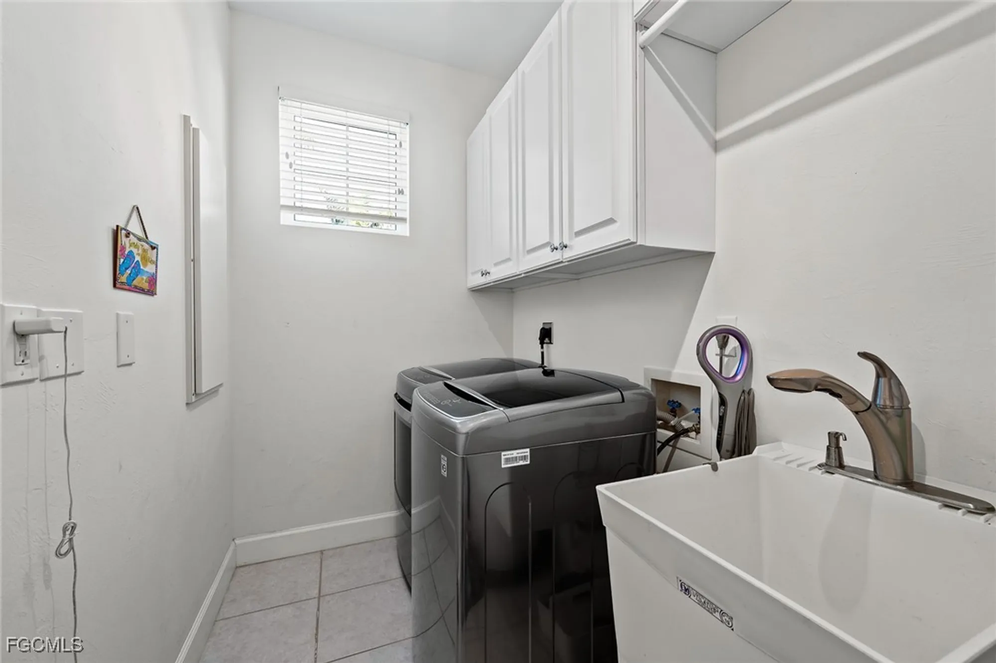 Property Slideshow image 29 of 44 | 11160 harbour yacht ct b, Fort Myers, FL, 33908