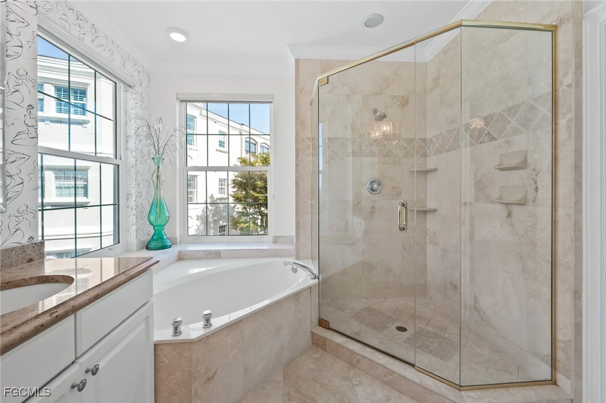 Property Slideshow image 23 of 44 | 11160 harbour yacht ct b, Fort Myers, FL, 33908