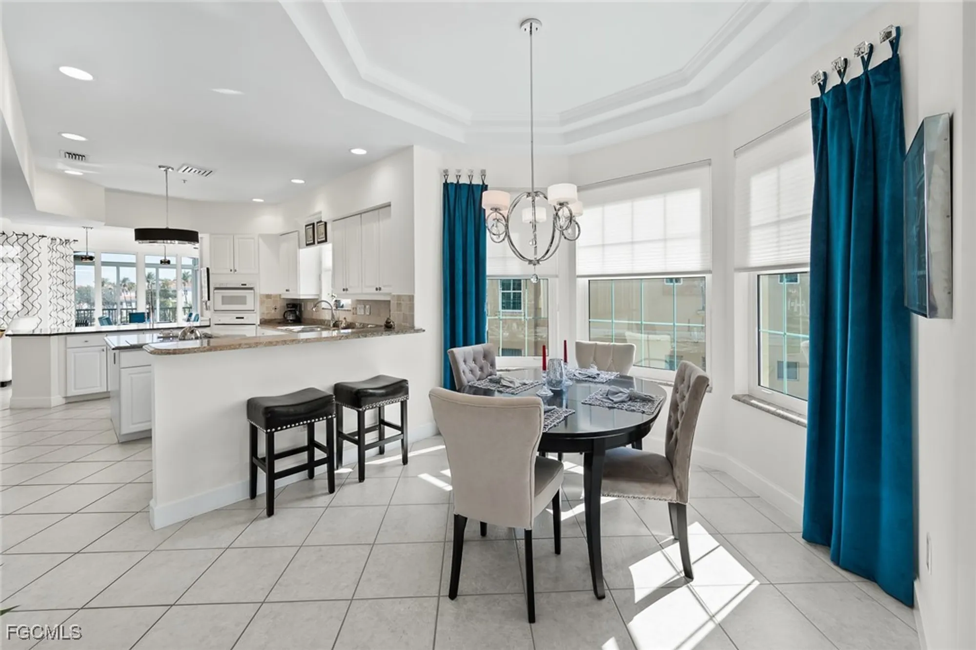 Property Slideshow image 9 of 44 | 11160 harbour yacht ct b, Fort Myers, FL, 33908