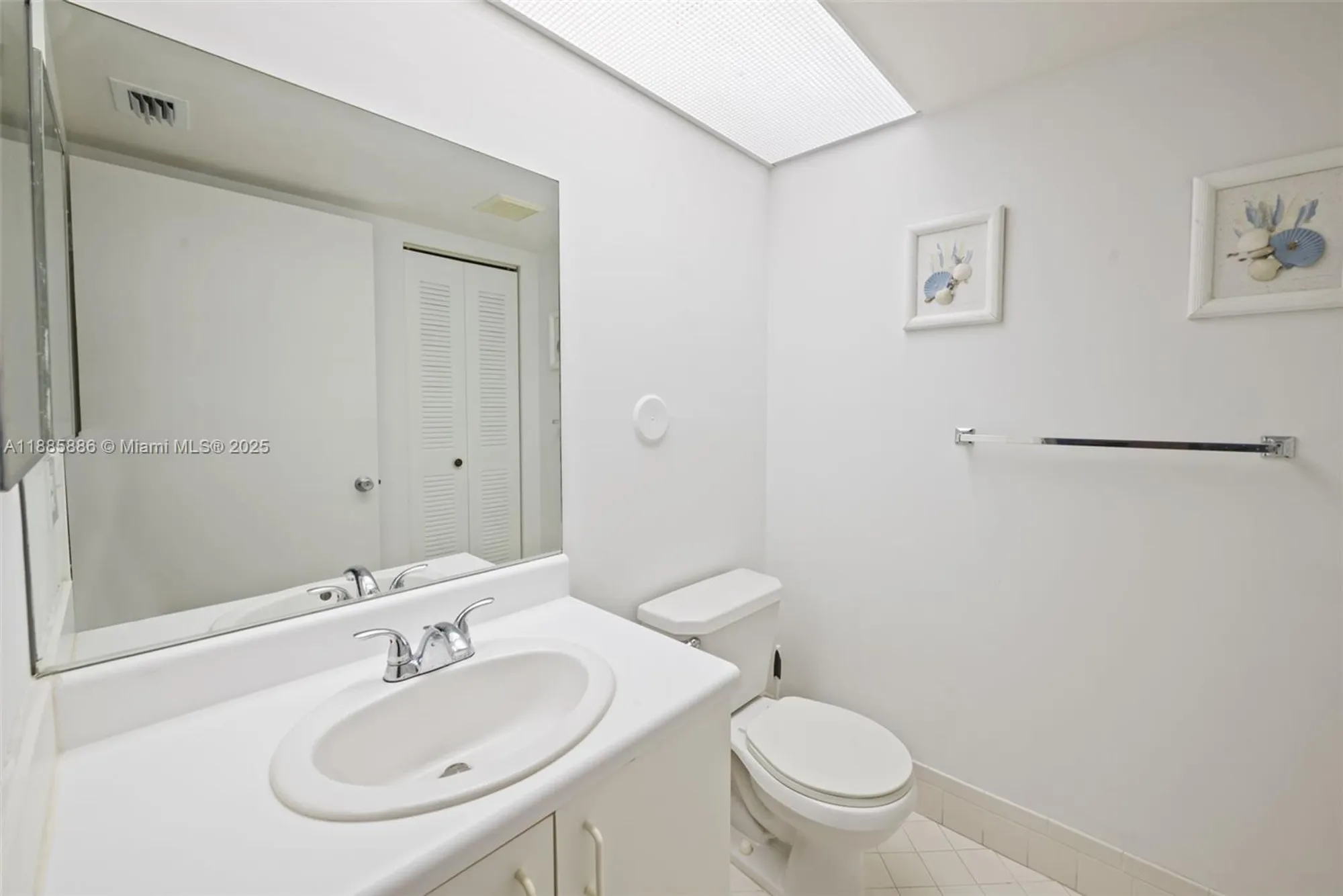 Property Slideshow image 18 of 25 | 701 sw 142nd ave 110s, Pembroke Pines, FL, 33027