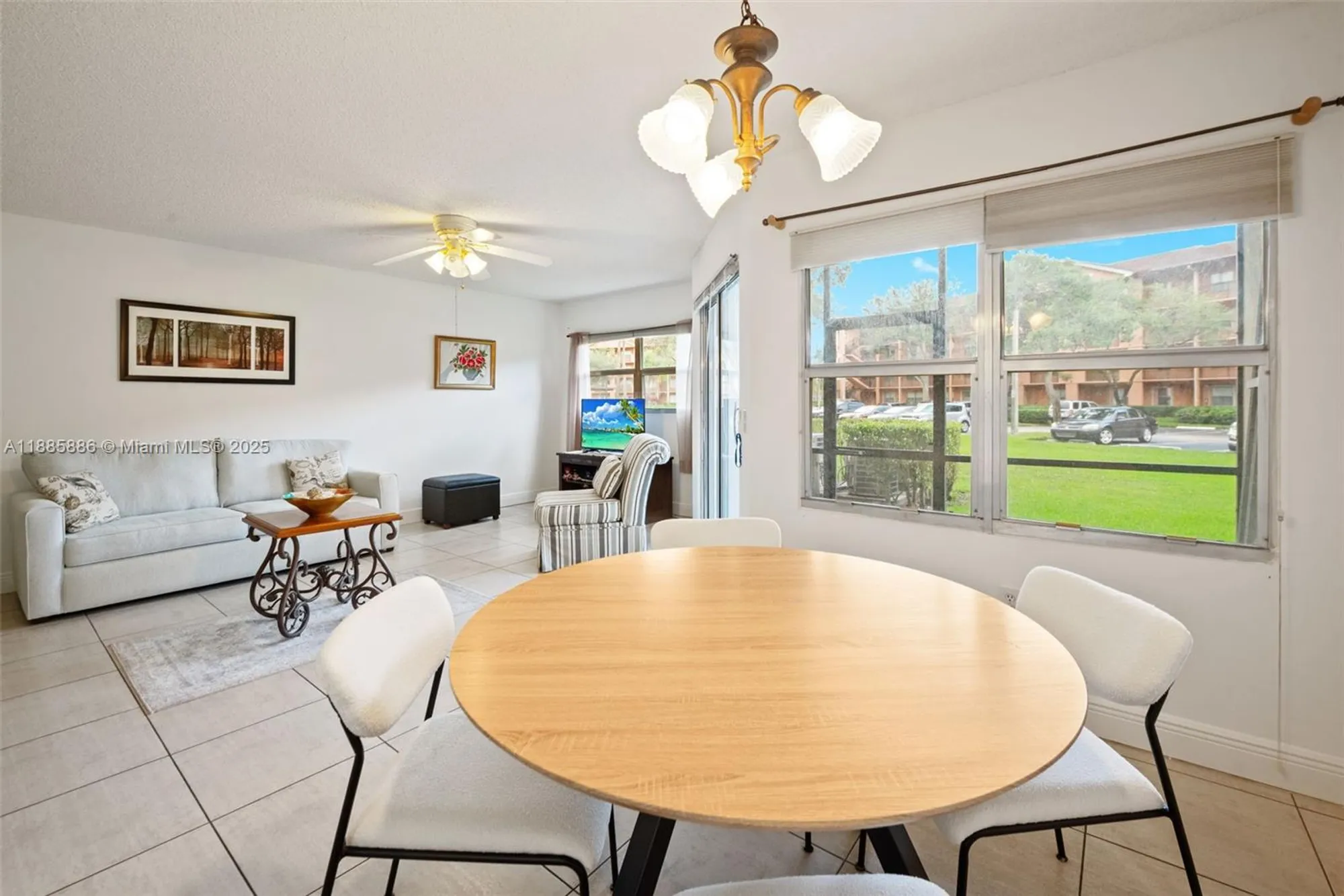 Property Slideshow image 13 of 25 | 701 sw 142nd ave 110s, Pembroke Pines, FL, 33027