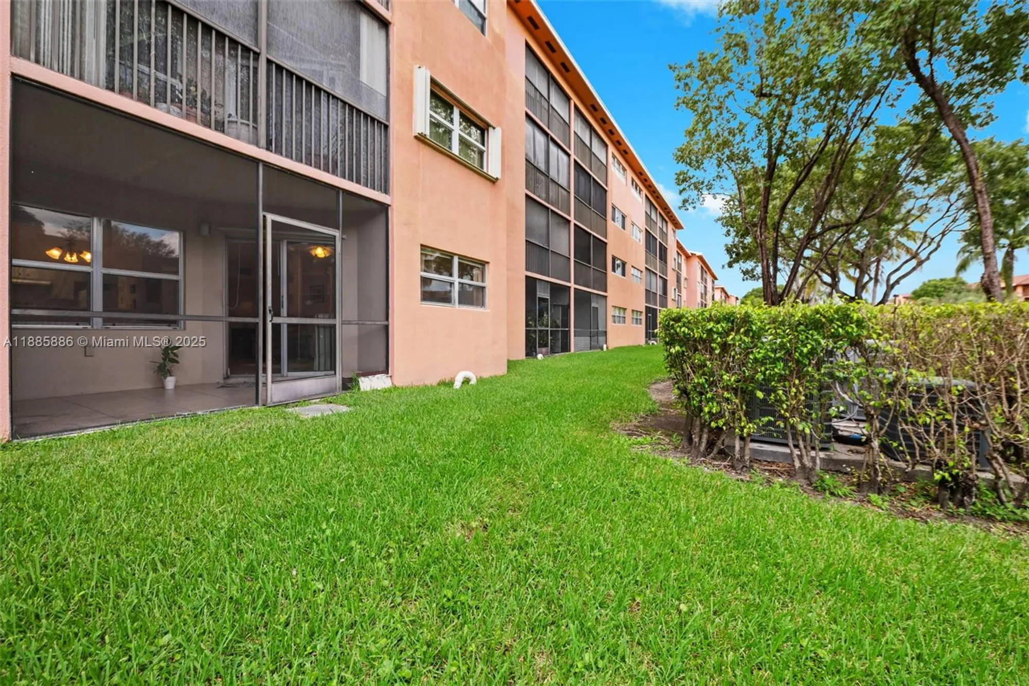 Property Slideshow image 24 of 25 | 701 sw 142nd ave 110s, Pembroke Pines, FL, 33027