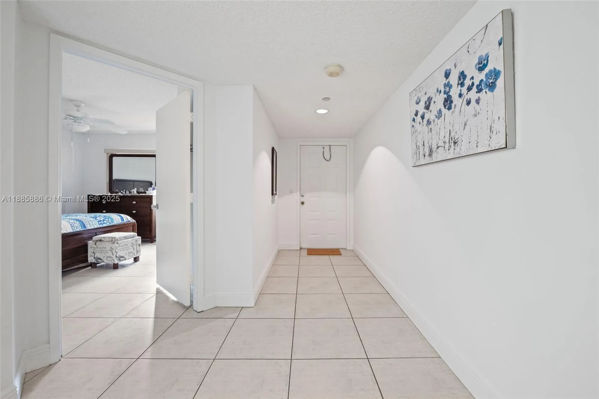 Property Slideshow image 4 of 25 | 701 sw 142nd ave 110s, Pembroke Pines, FL, 33027