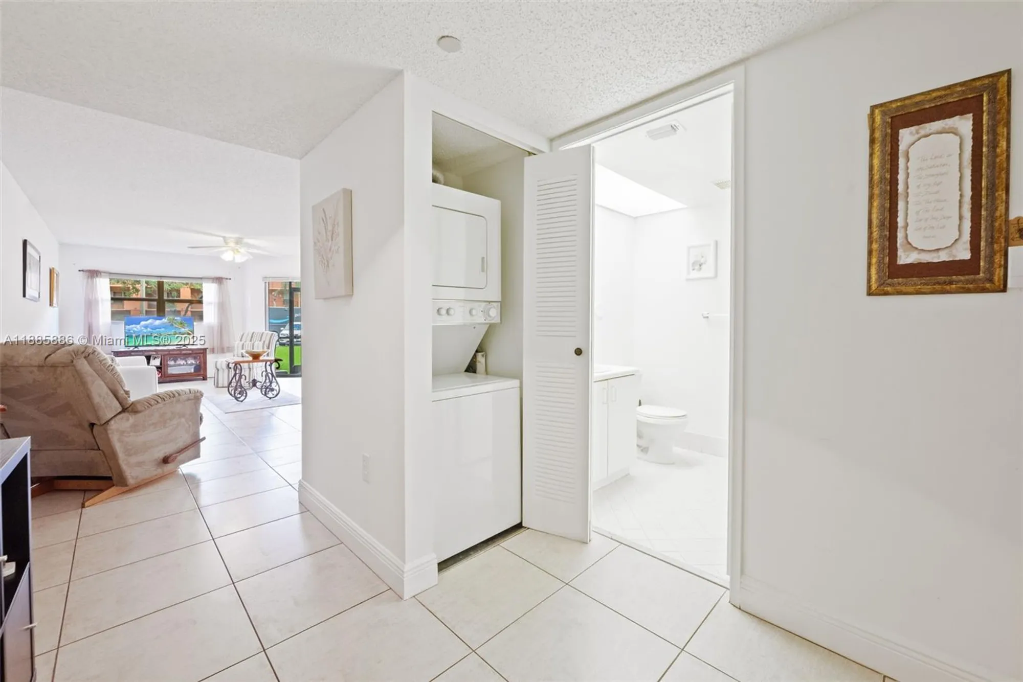 Property Slideshow image 5 of 25 | 701 sw 142nd ave 110s, Pembroke Pines, FL, 33027