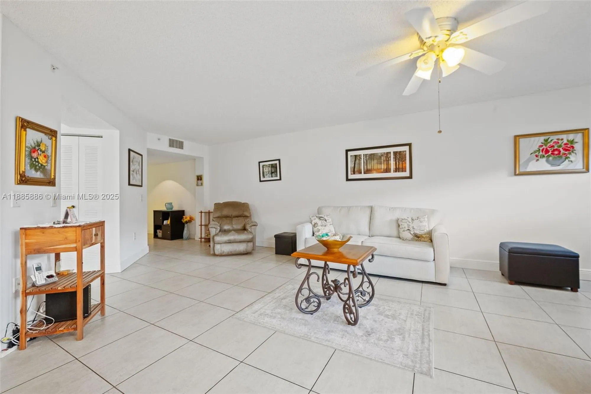 Property Slideshow image 8 of 25 | 701 sw 142nd ave 110s, Pembroke Pines, FL, 33027