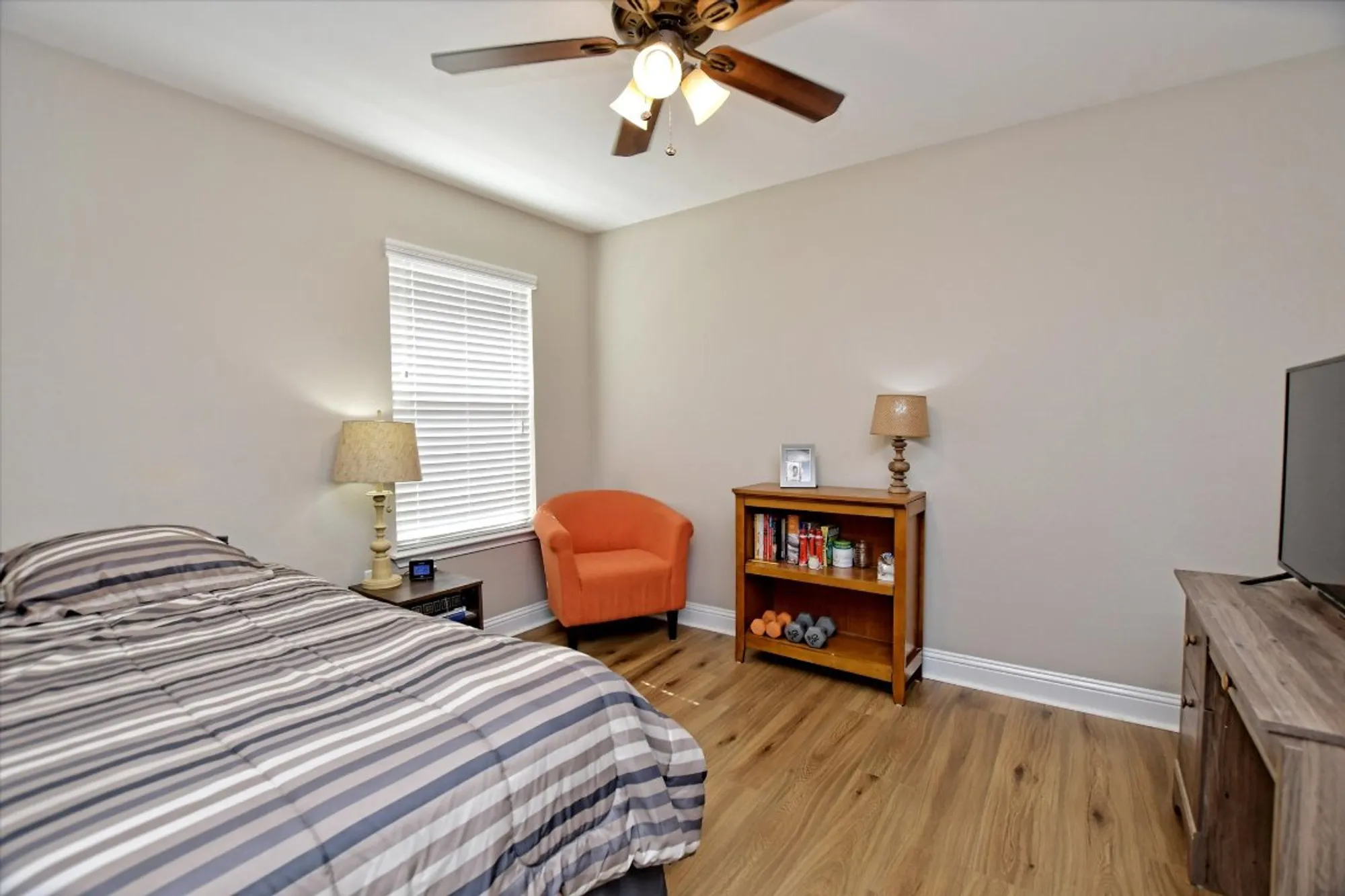 Property Slideshow image 16 of 21 | 103 mud creek cv, Georgetown, TX, 78633