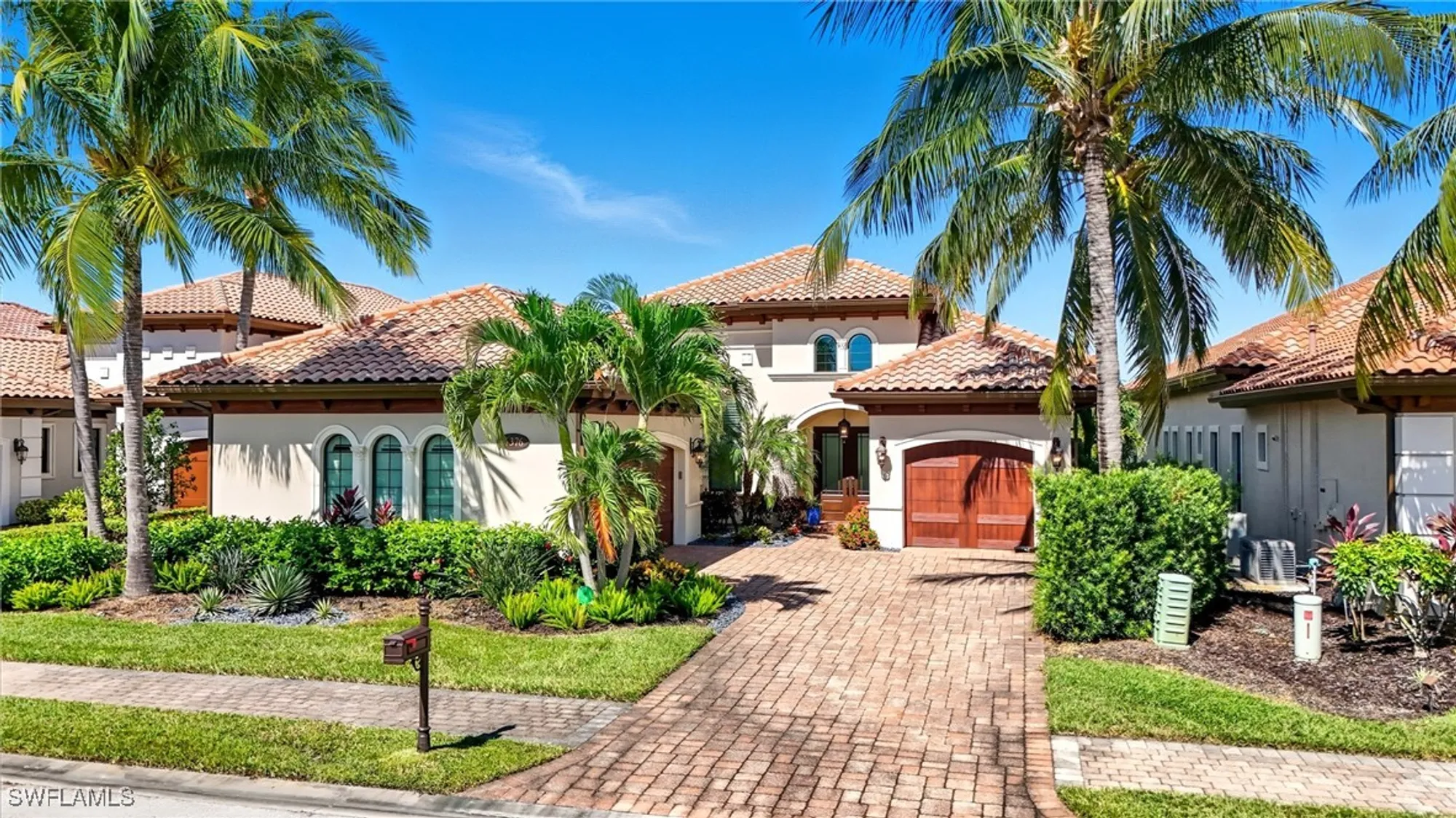 Property Slideshow image 1 of 49 | 6376 costa cir, Naples, FL, 34113