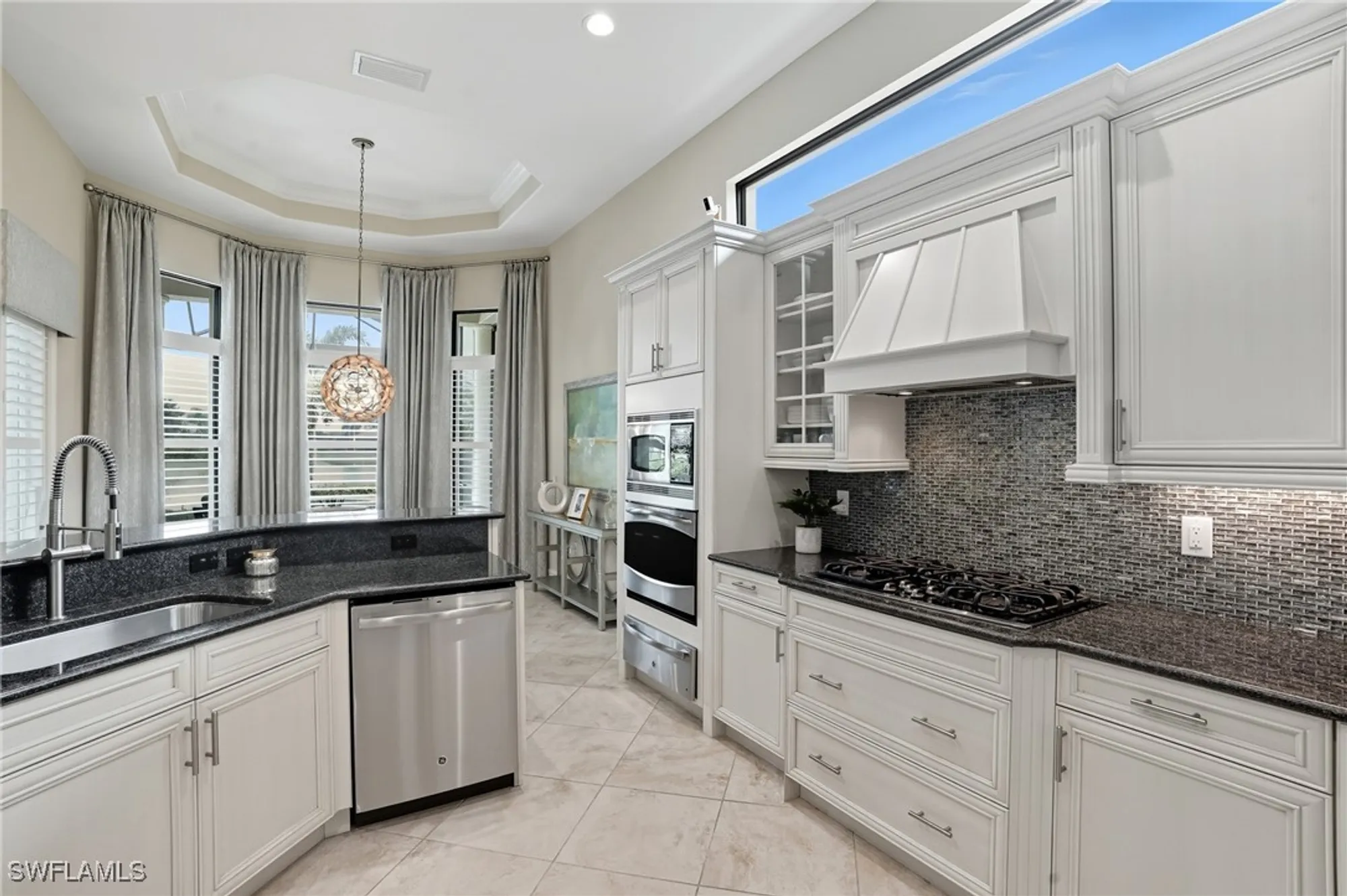 Property Slideshow image 10 of 49 | 6376 costa cir, Naples, FL, 34113