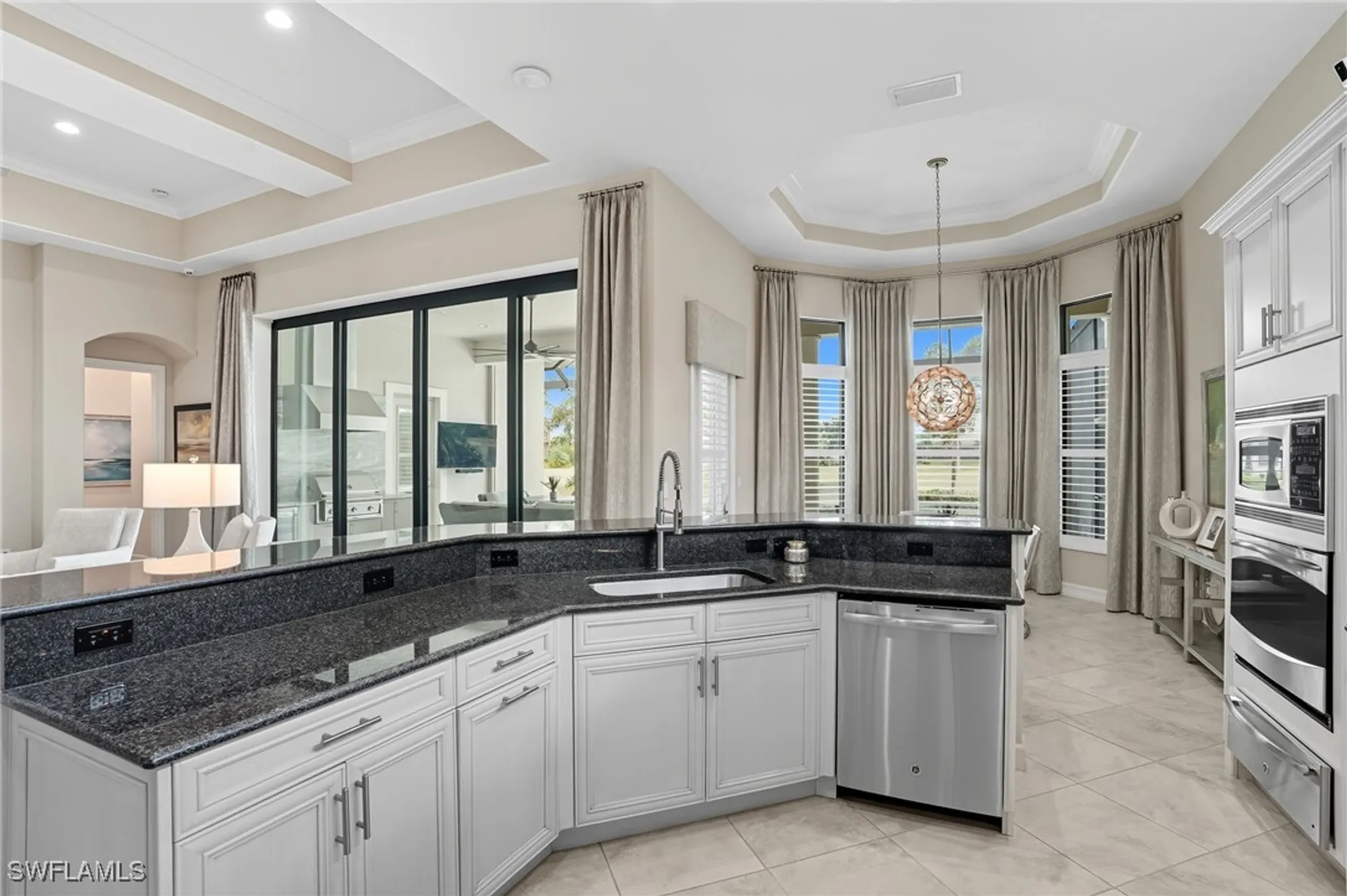 Property Slideshow image 11 of 49 | 6376 costa cir, Naples, FL, 34113
