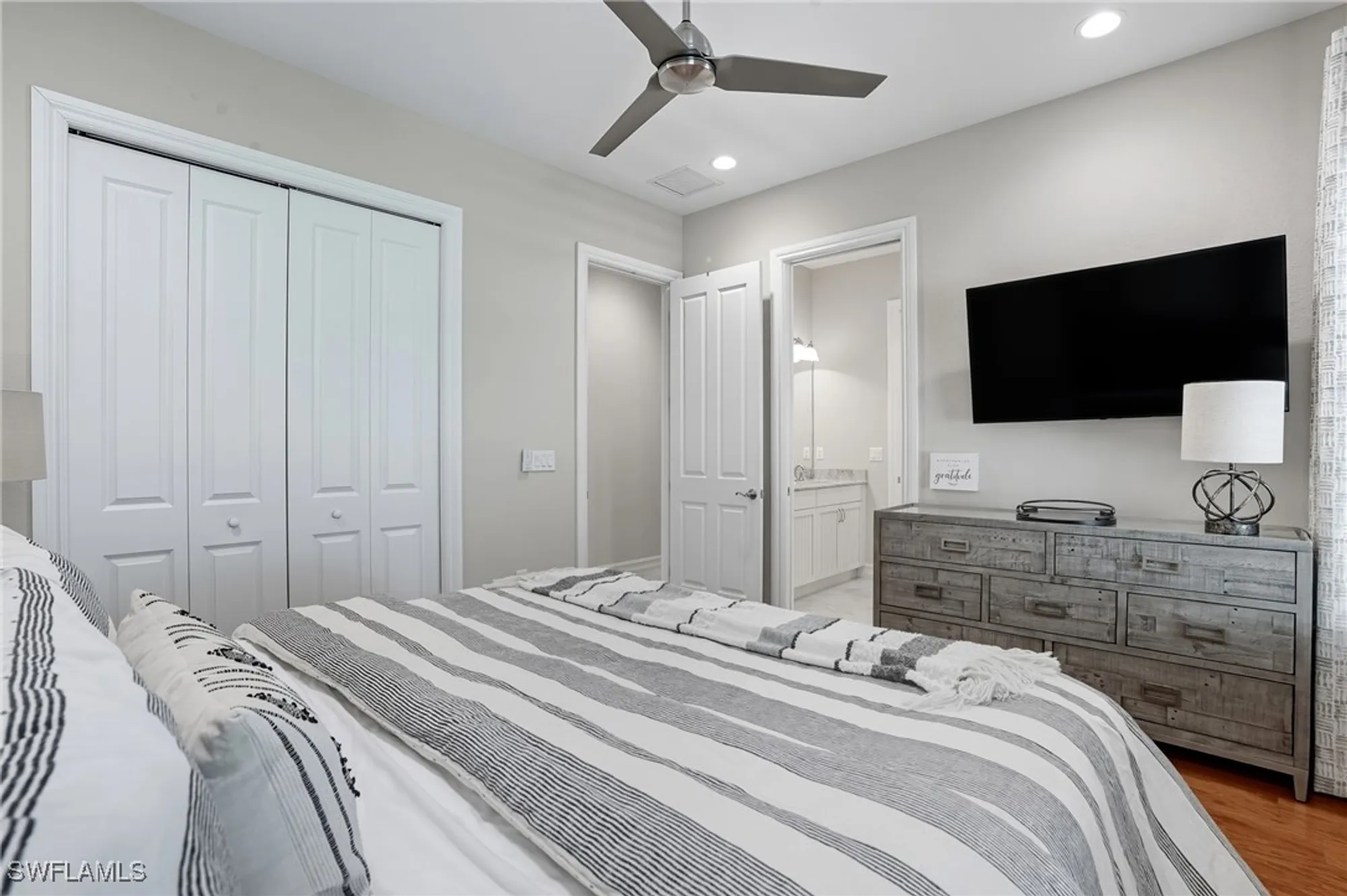 Property Slideshow image 24 of 49 | 6376 costa cir, Naples, FL, 34113