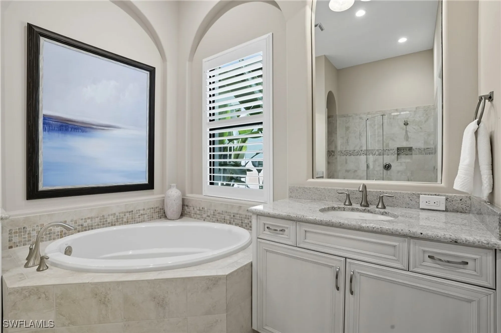 Property Slideshow image 21 of 49 | 6376 costa cir, Naples, FL, 34113