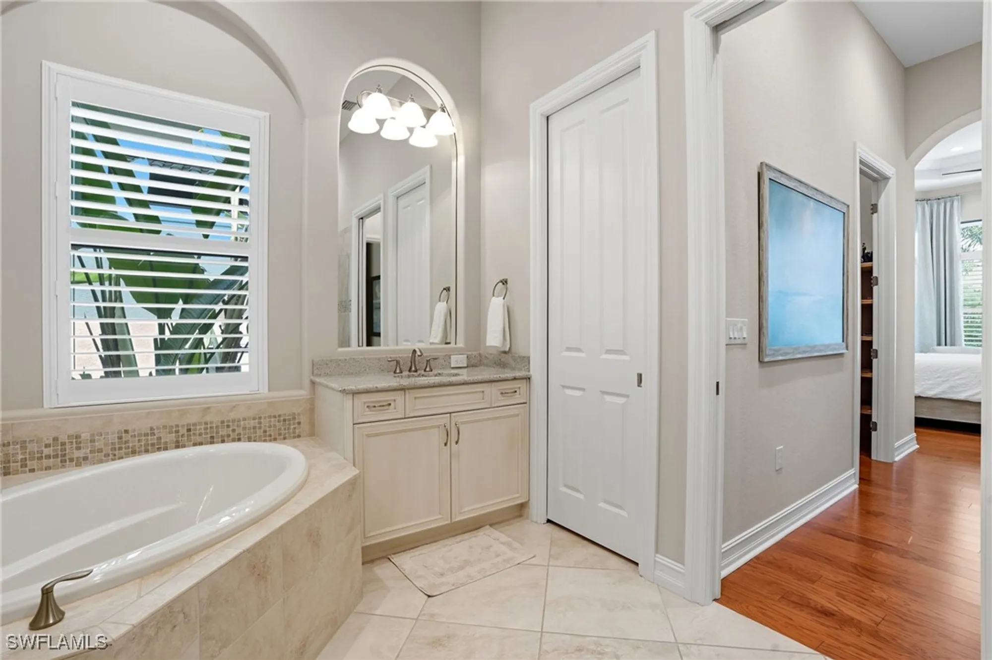 Property Slideshow image 22 of 49 | 6376 costa cir, Naples, FL, 34113