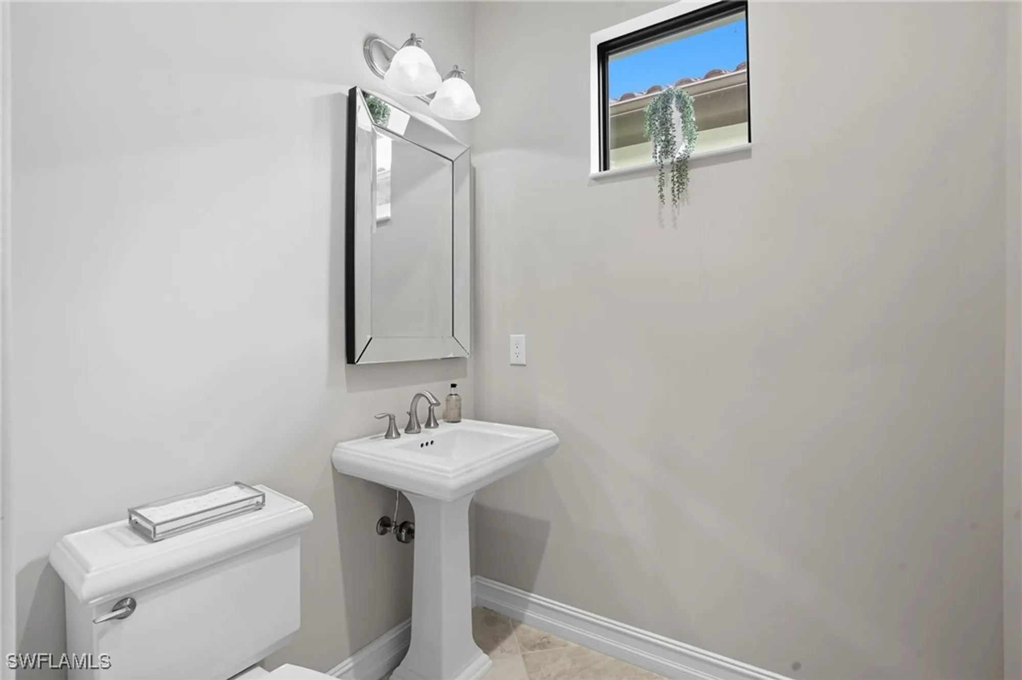 Property Slideshow image 31 of 49 | 6376 costa cir, Naples, FL, 34113