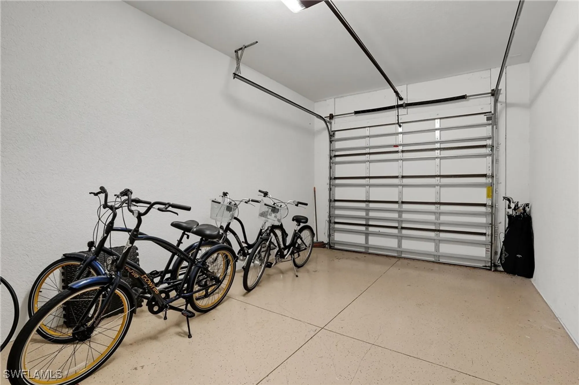 Property Slideshow image 32 of 49 | 6376 costa cir, Naples, FL, 34113