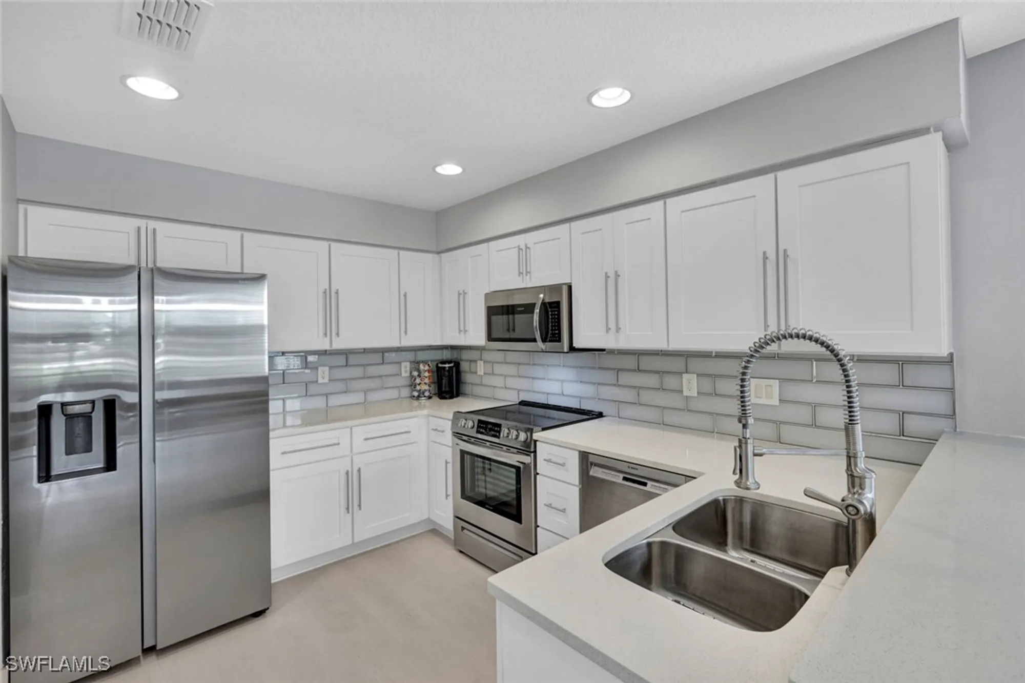 Property Slideshow image 11 of 33 | 26938 montego pointe ct 101, Bonita Springs, FL, 34134