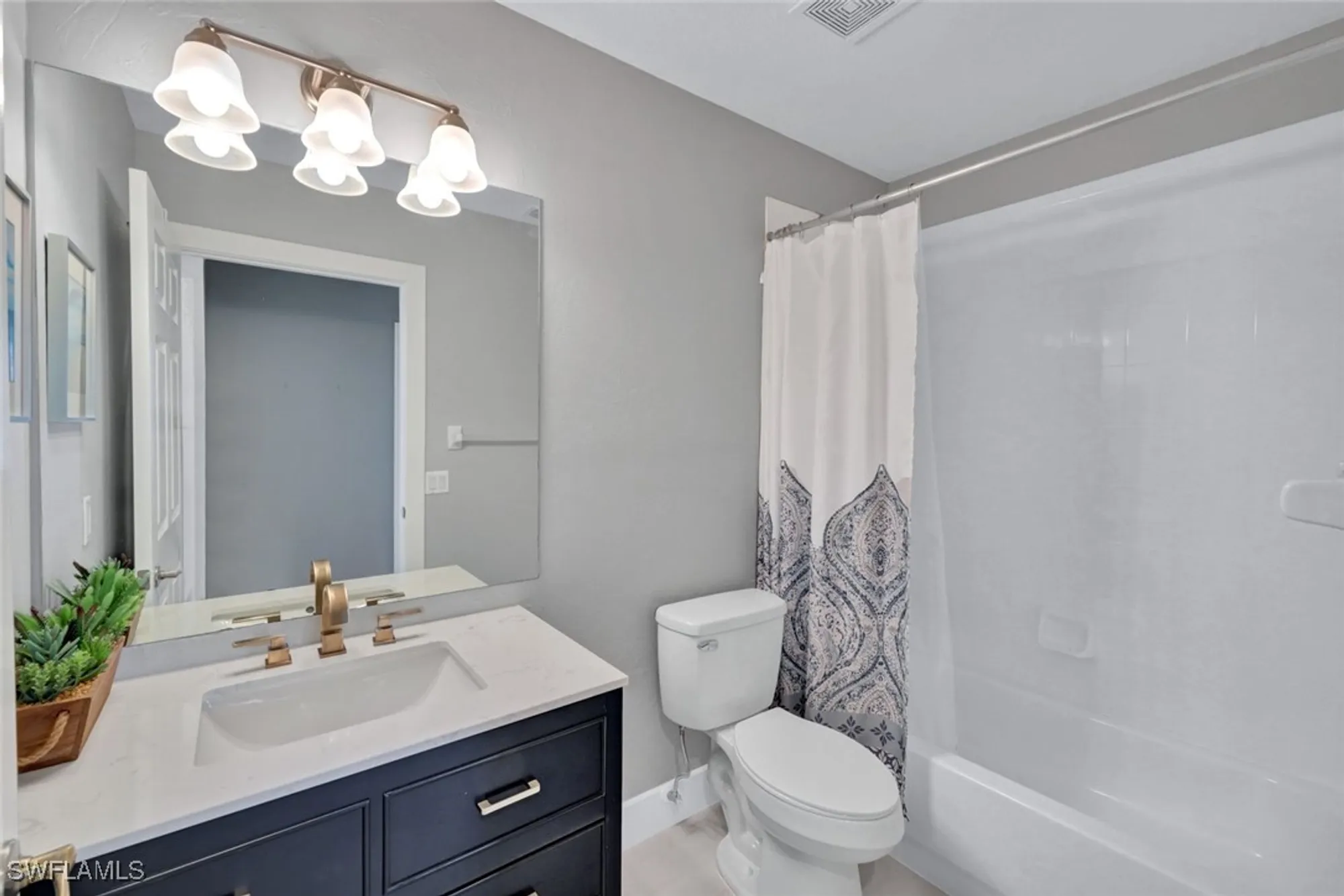 Property Slideshow image 23 of 33 | 26938 montego pointe ct 101, Bonita Springs, FL, 34134