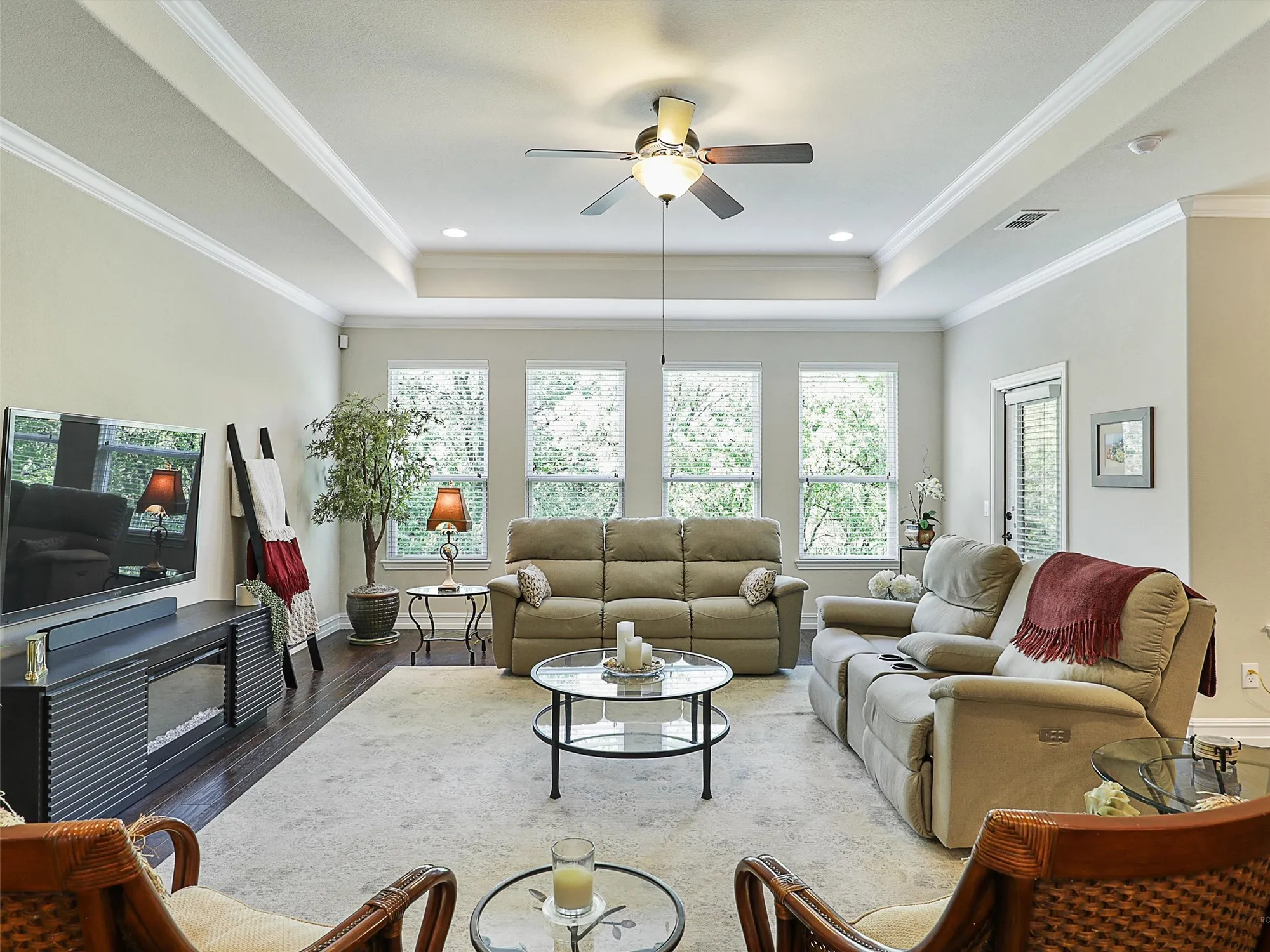 Property Slideshow image 18 of 40 | 6373 cherry hills dr, Frisco, TX, 75036