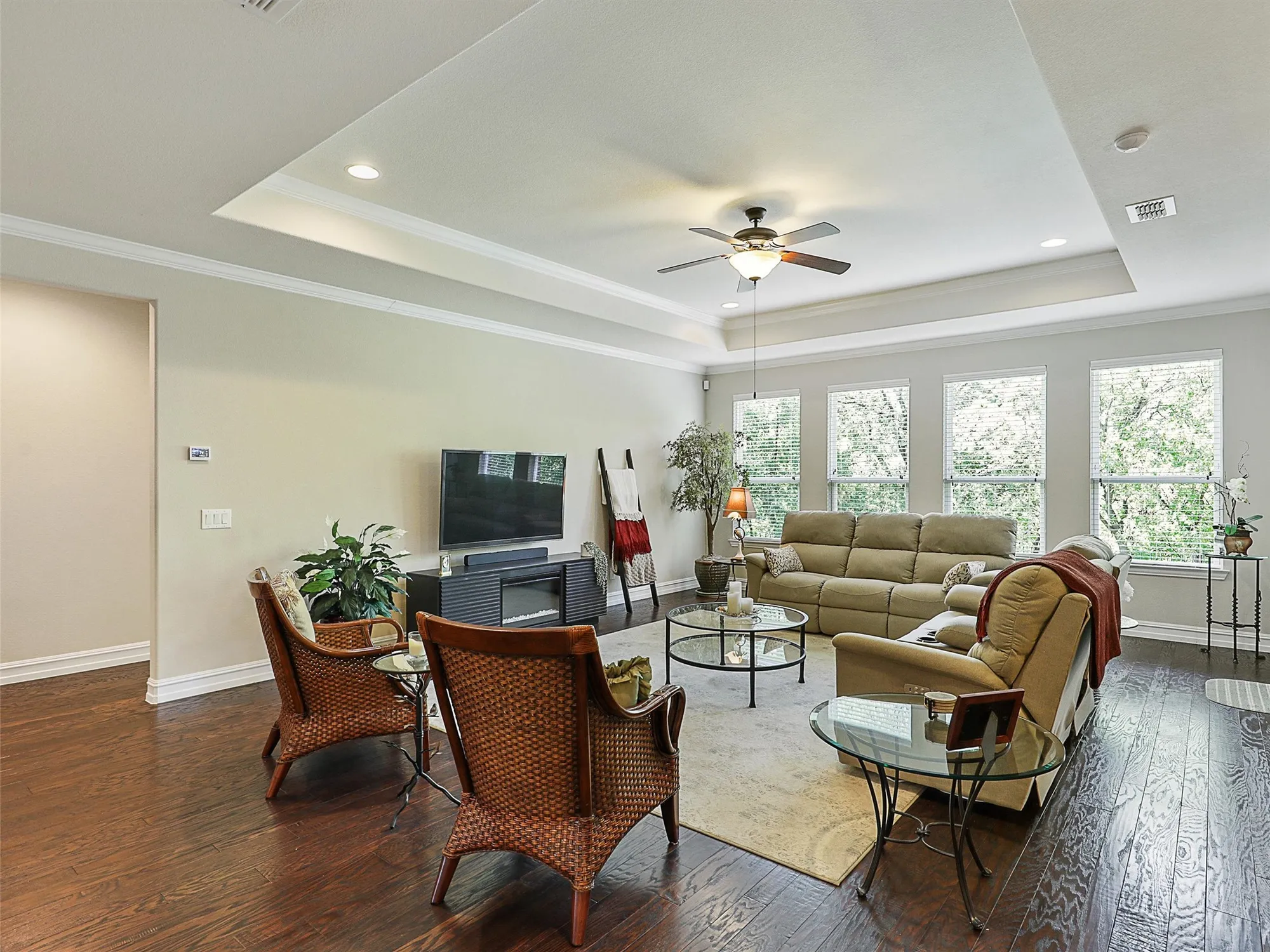 Property Slideshow image 19 of 40 | 6373 cherry hills dr, Frisco, TX, 75036