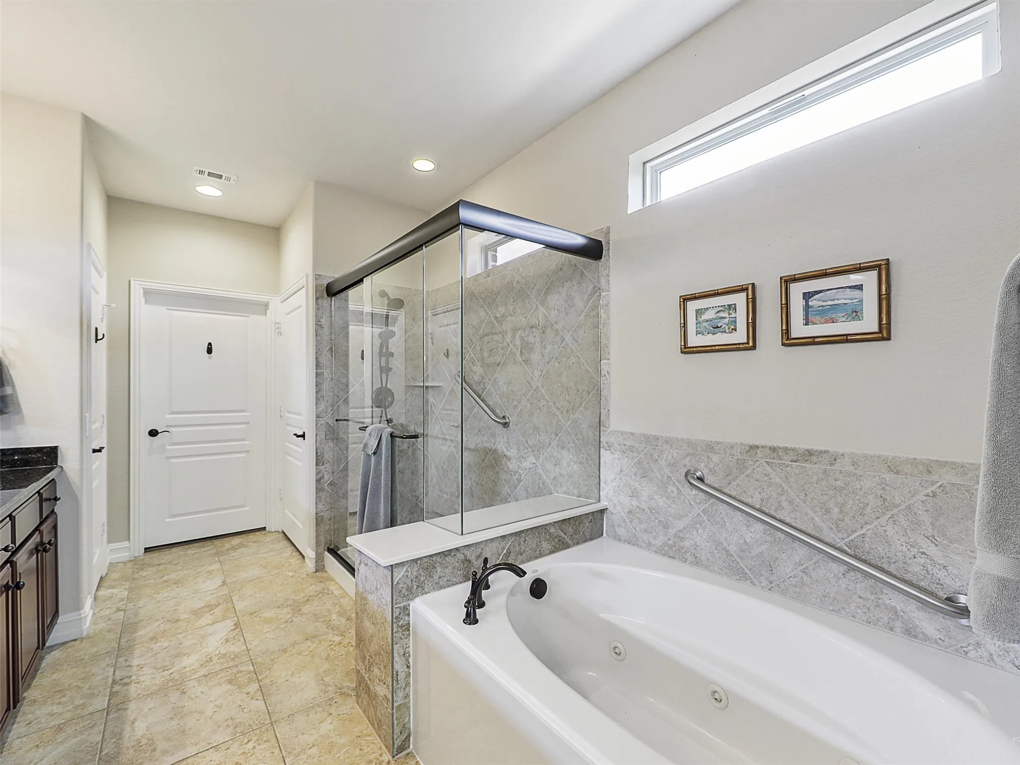 Property Slideshow image 25 of 40 | 6373 cherry hills dr, Frisco, TX, 75036