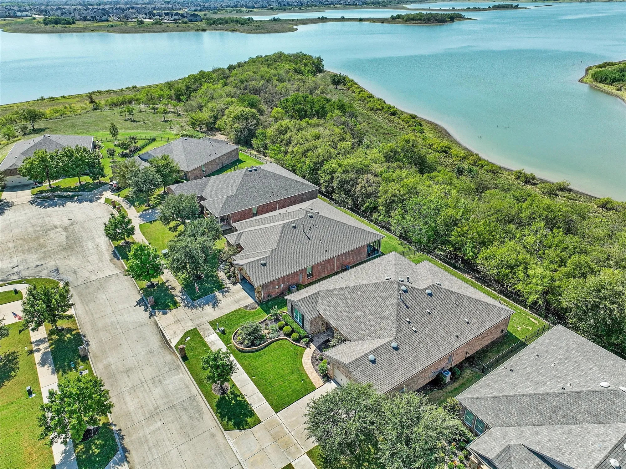 Property Slideshow image 3 of 40 | 6373 cherry hills dr, Frisco, TX, 75036