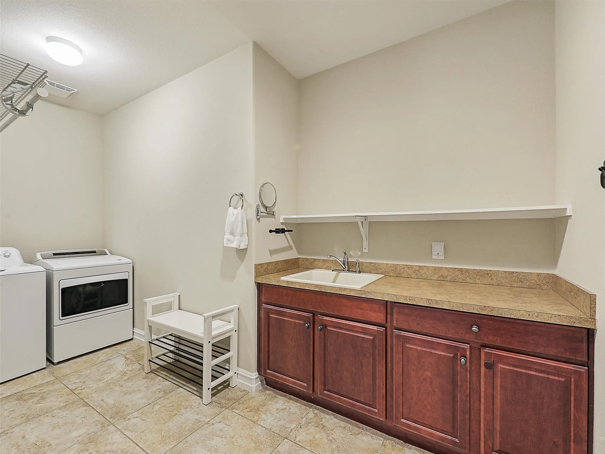 Property Slideshow image 31 of 40 | 6373 cherry hills dr, Frisco, TX, 75036