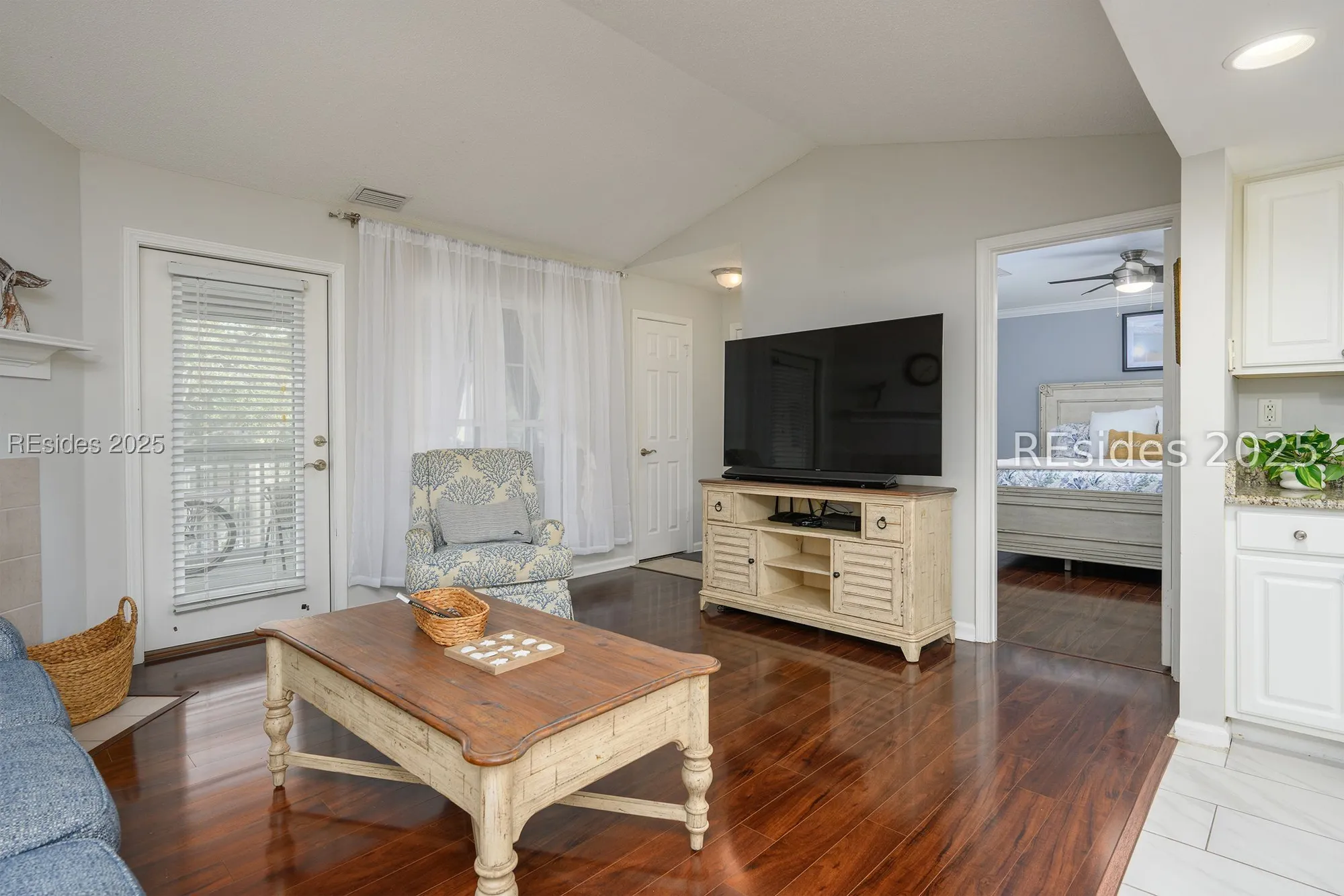 Property Slideshow image 7 of 34 | 380 marshland rd f31, Hilton Head Island, SC, 29926